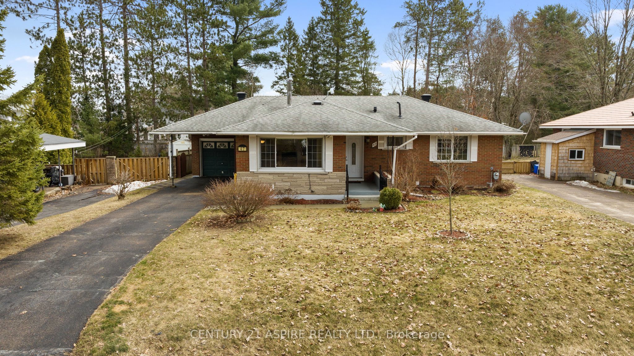 47 Highland Crescent Property Photo