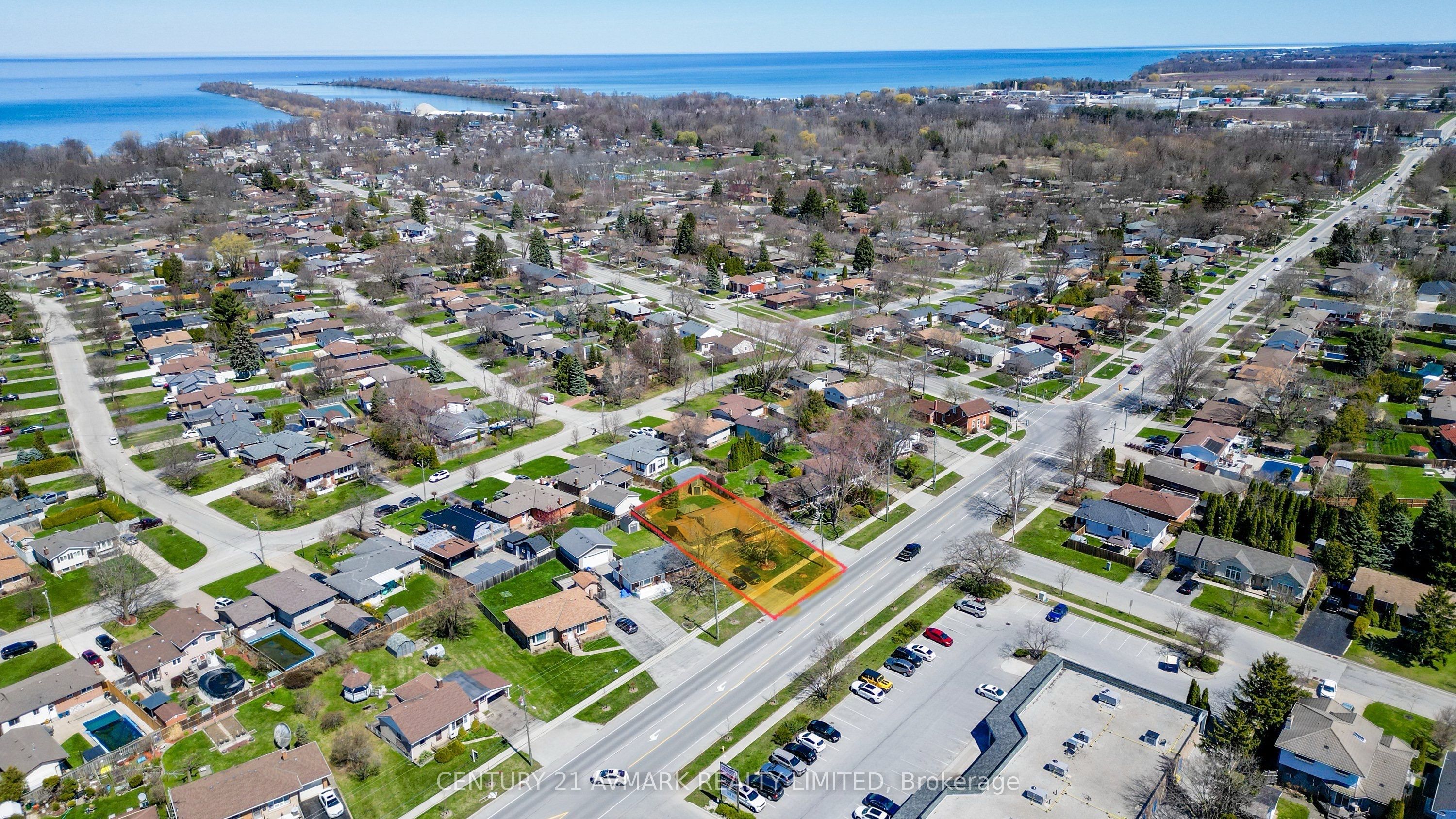 273 Lakeshore Road Property Photo 4