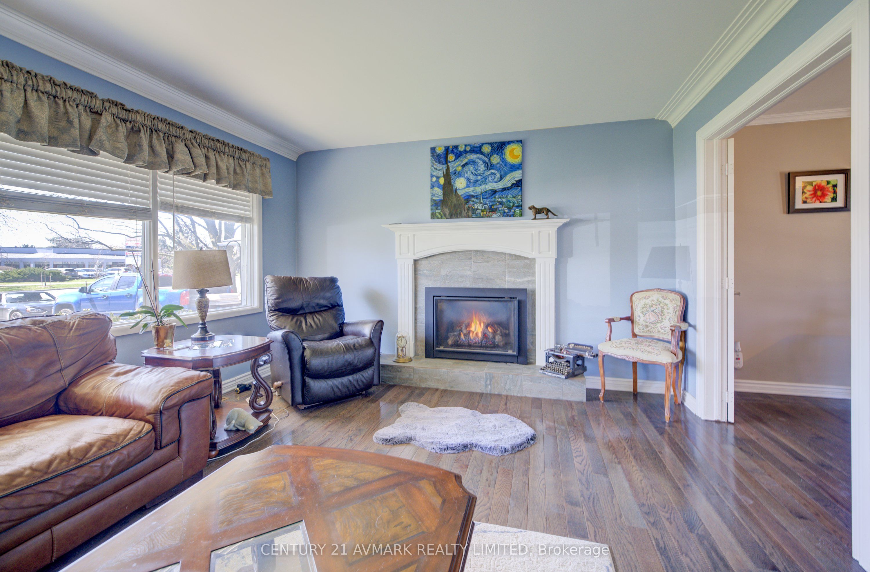 273 Lakeshore Road Property Photo 9