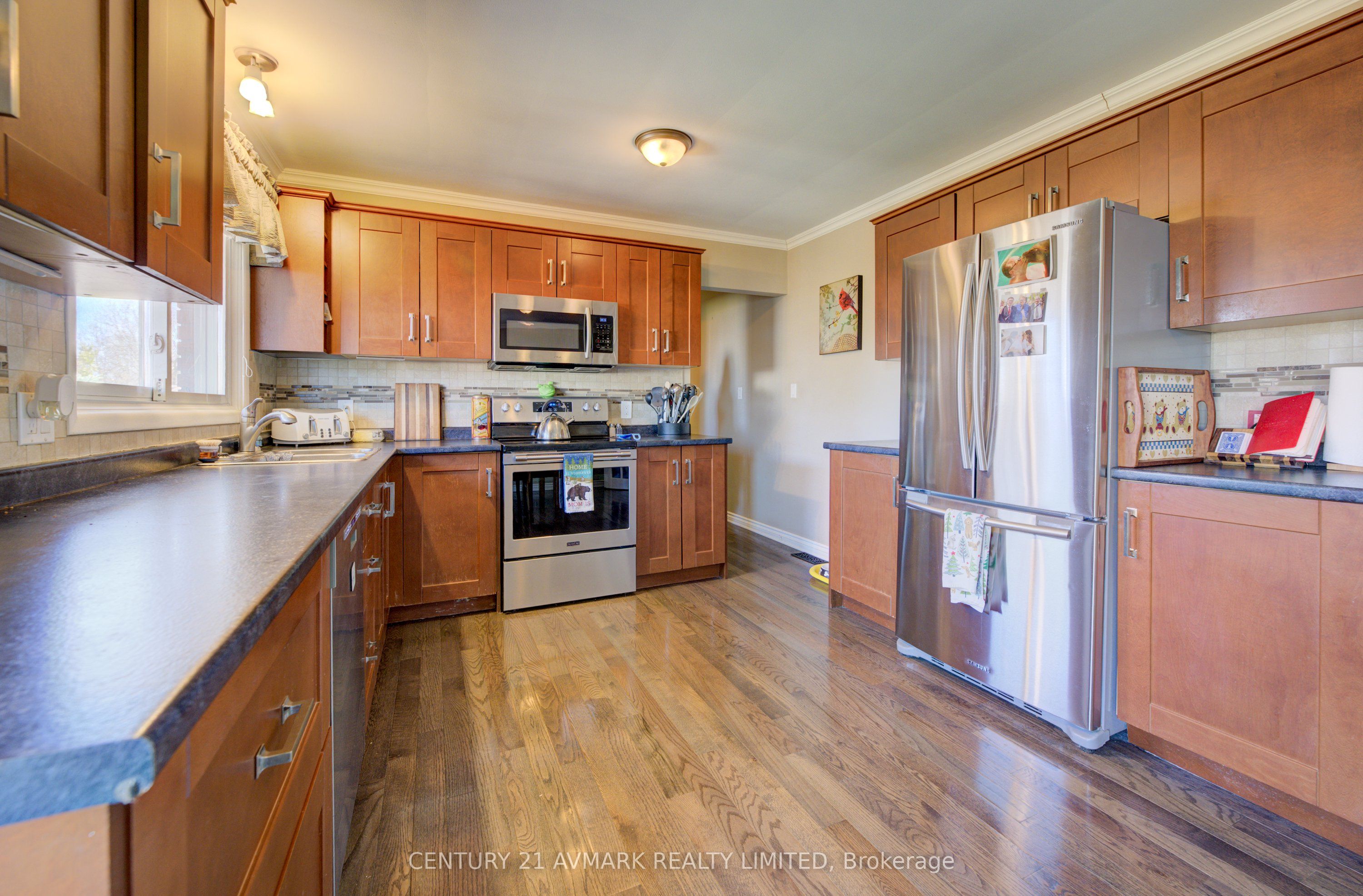 273 Lakeshore Road Property Photo 13