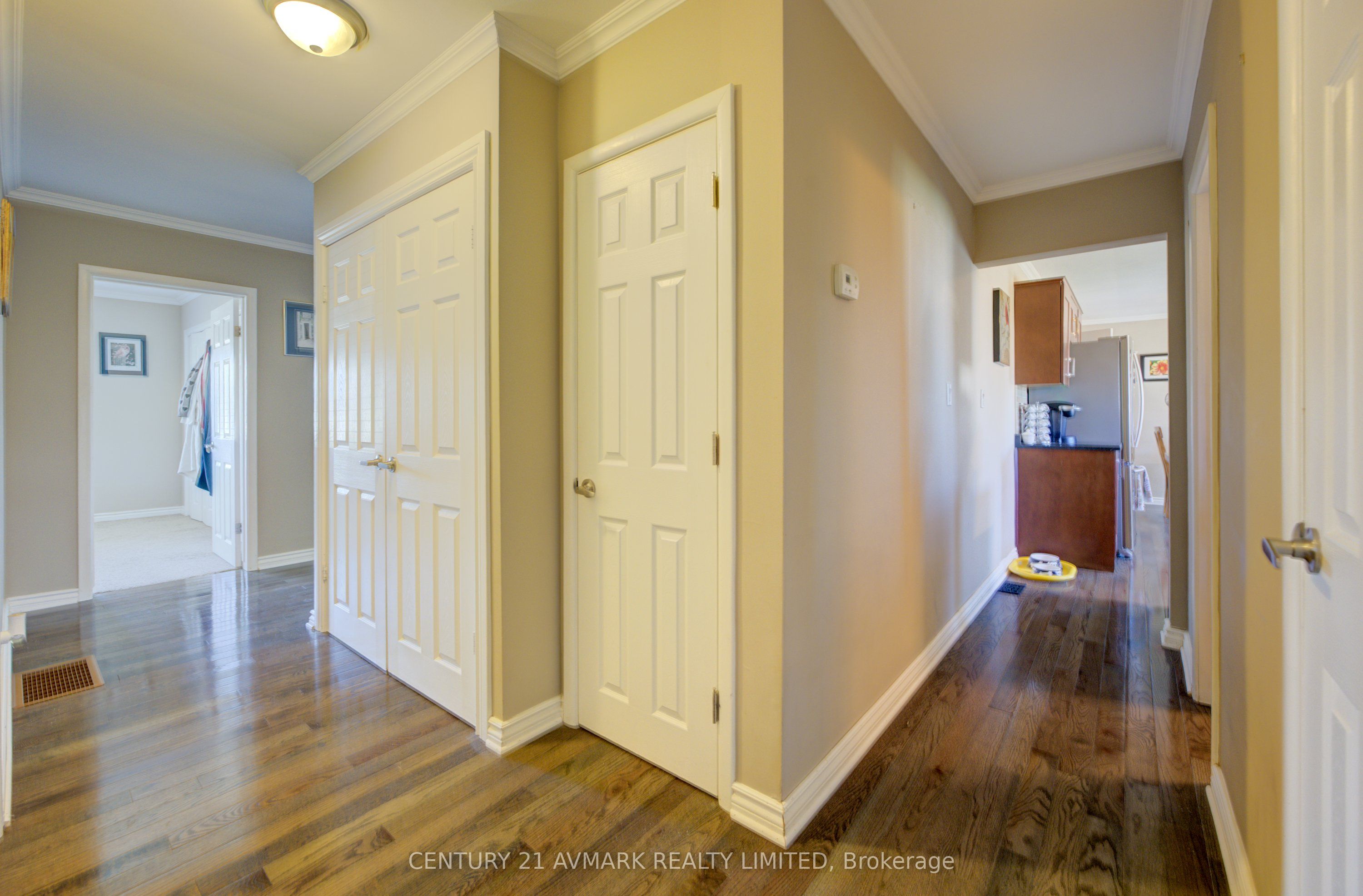 273 Lakeshore Road Property Photo 16