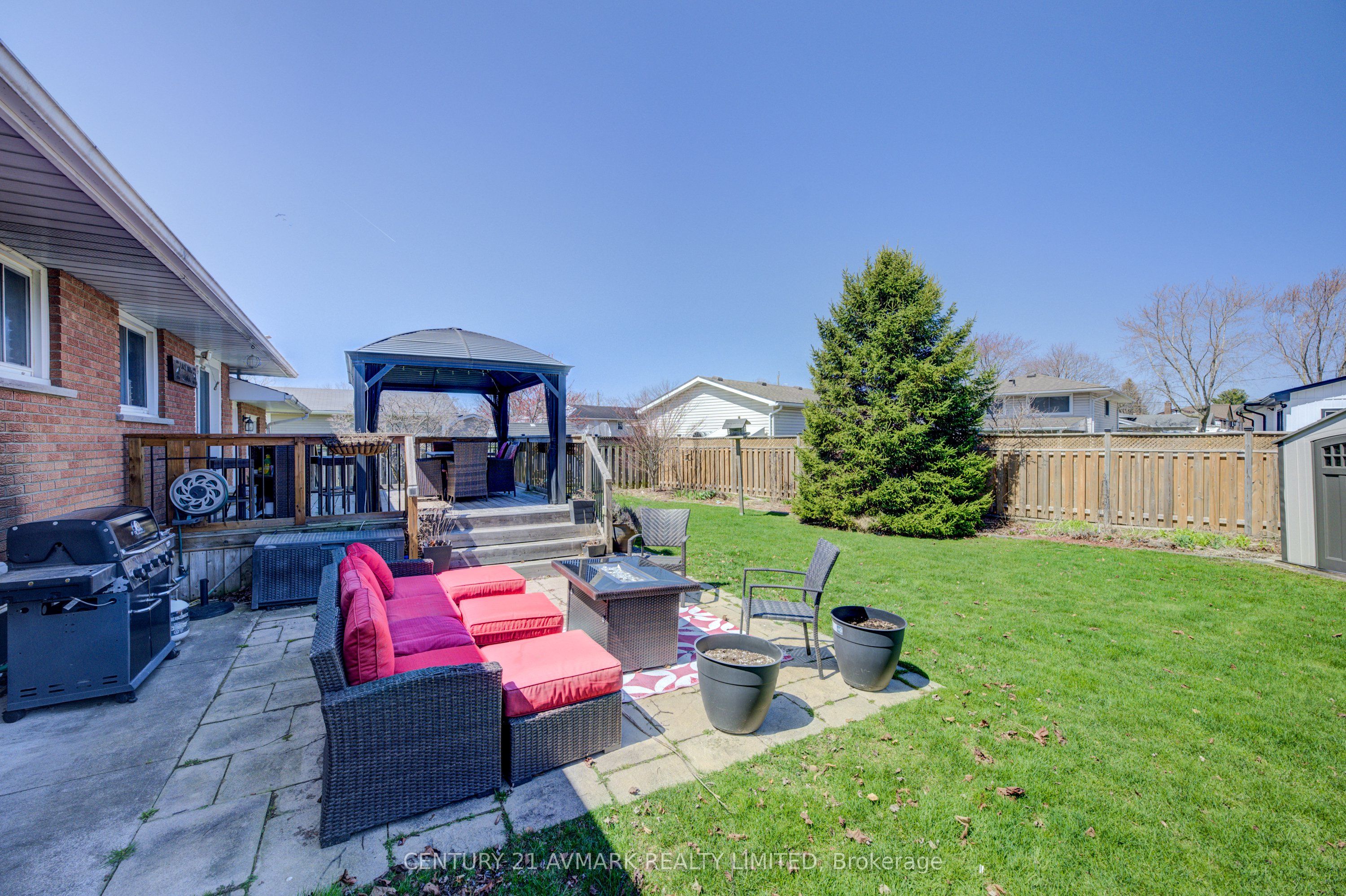 273 Lakeshore Road Property Photo 34
