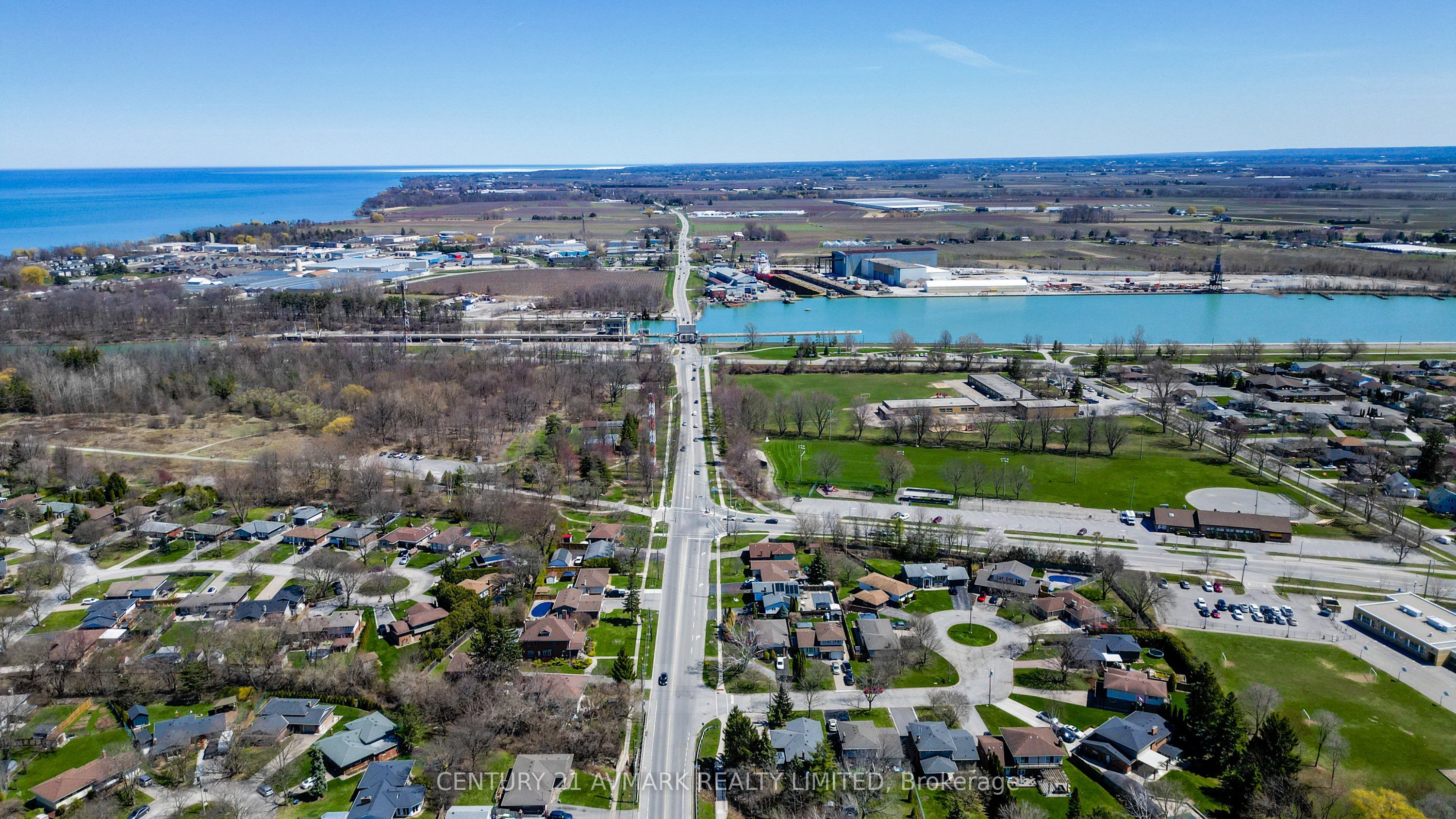273 Lakeshore Road Property Photo 43