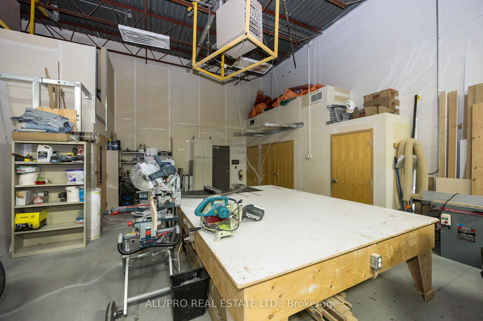 1011 Thomas Spratt Pl Property Photo 11