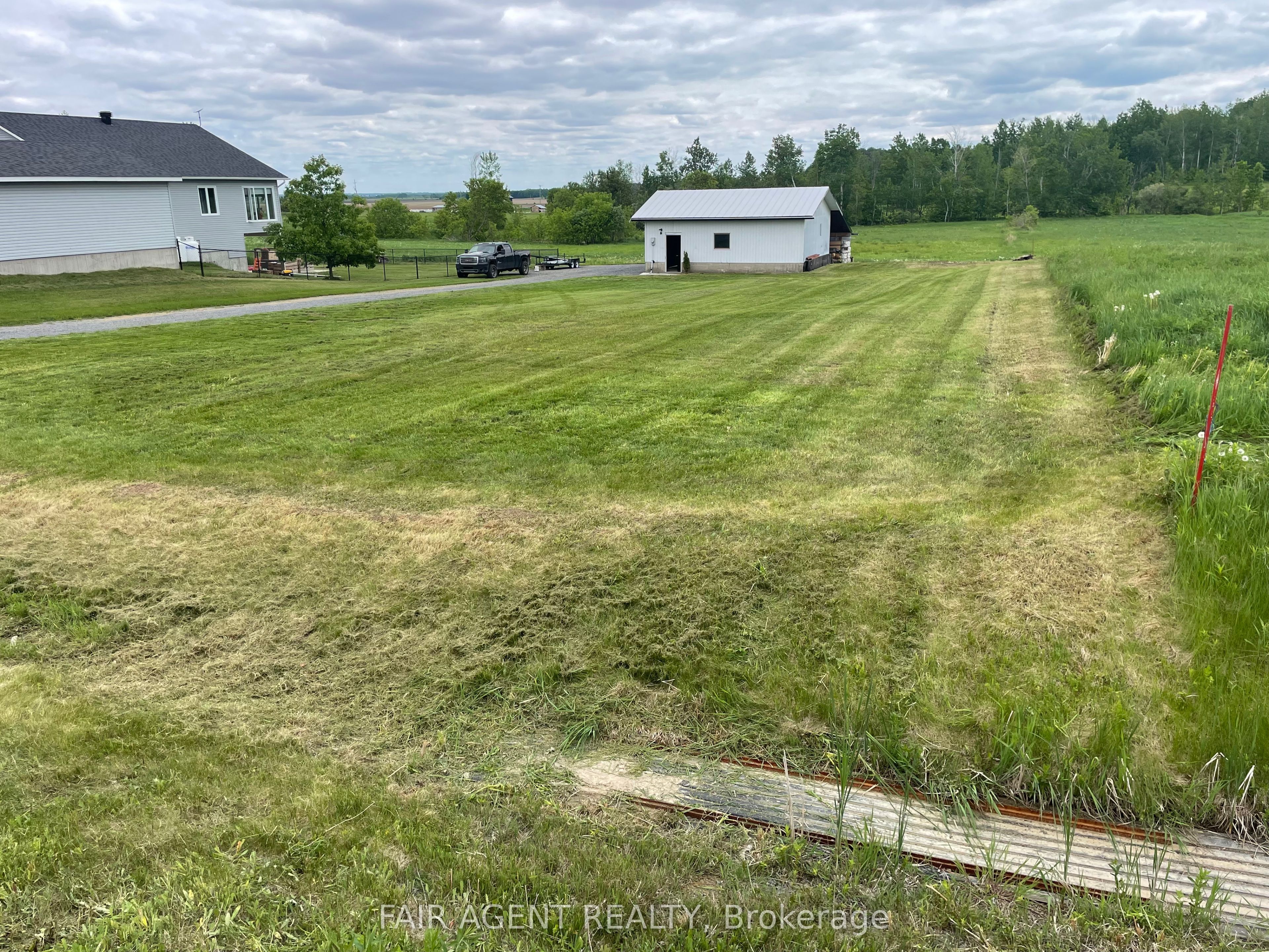 2130 Du Golf Road Property Photo