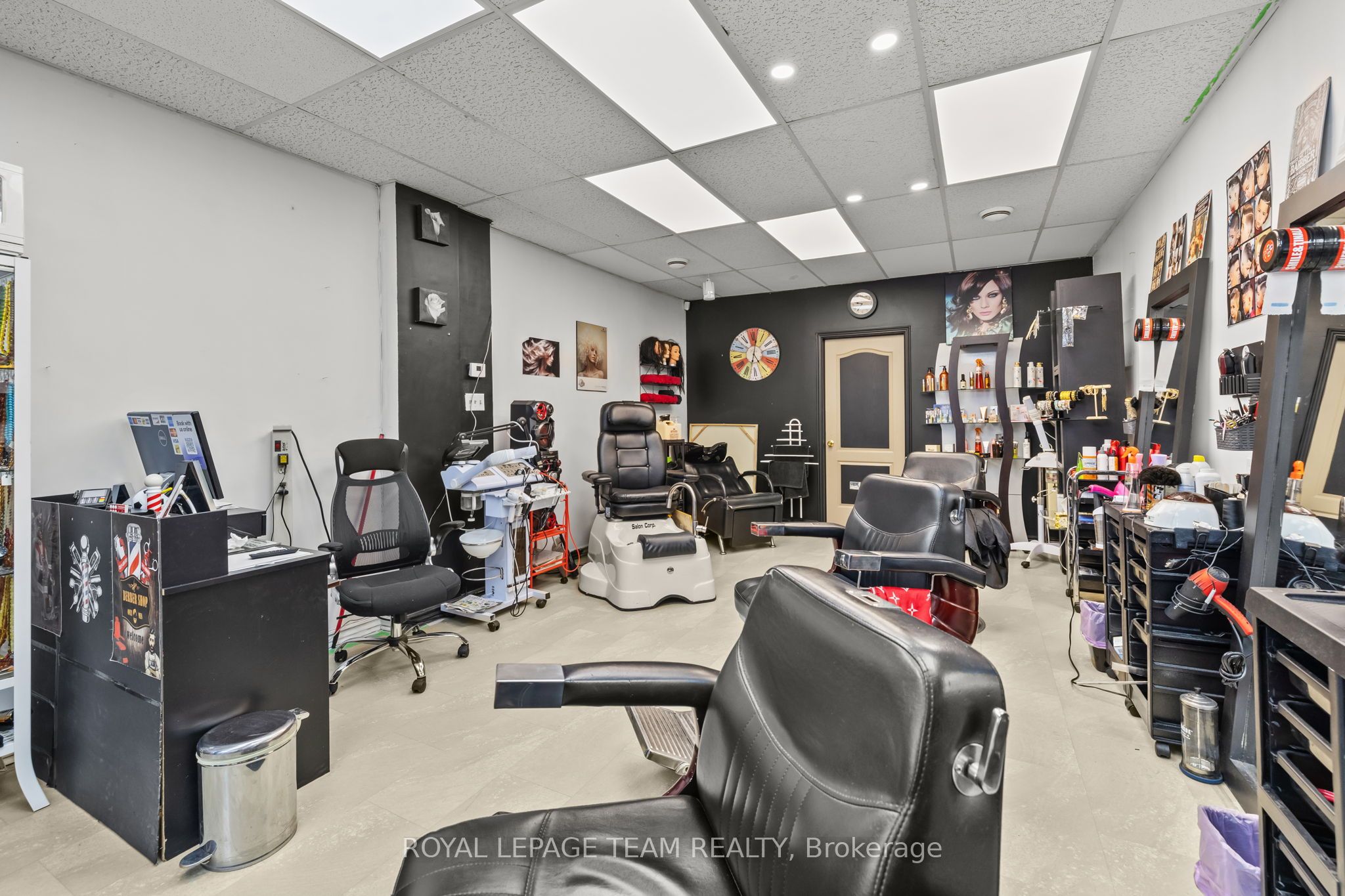 60 Lyndale Ave Property Photo 5