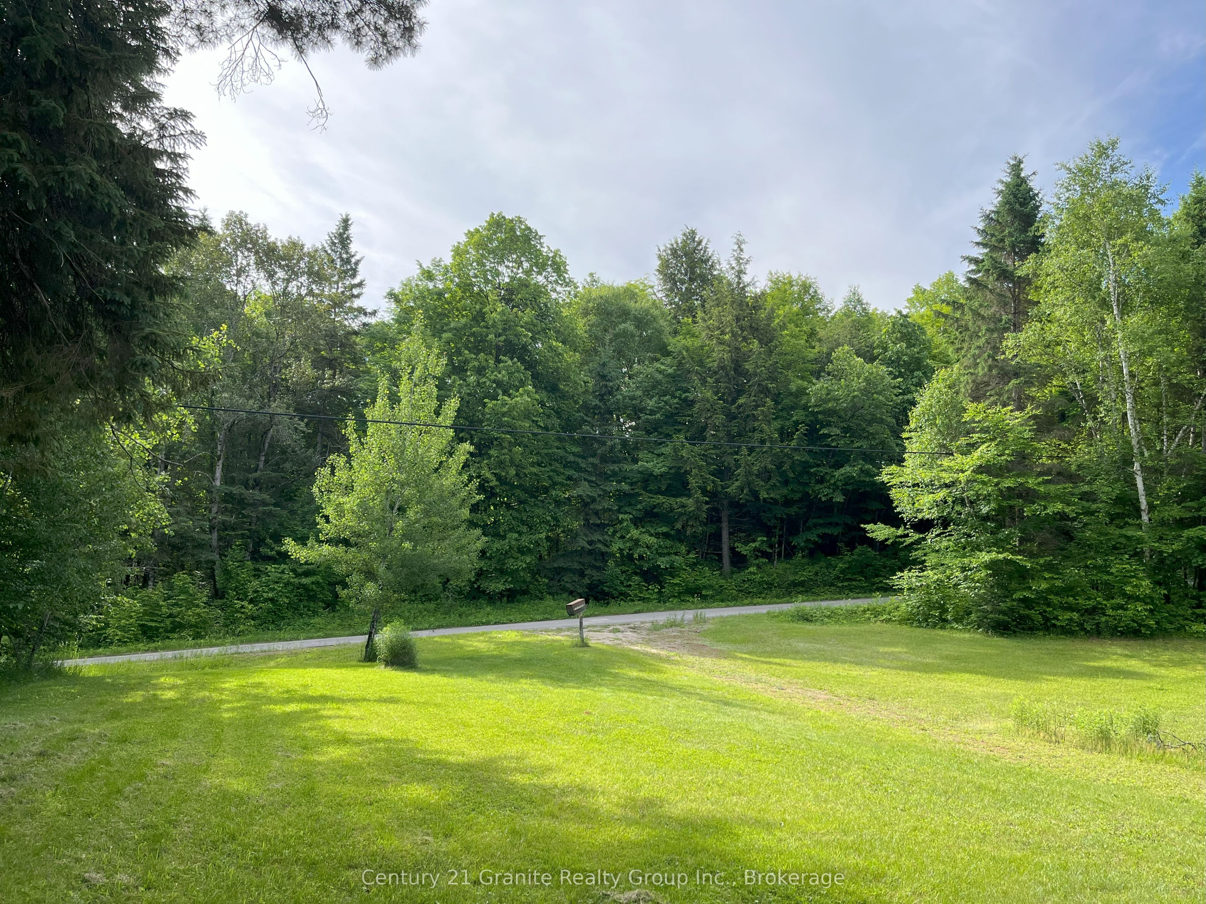 1329 Duck Lake Rd Property Photo