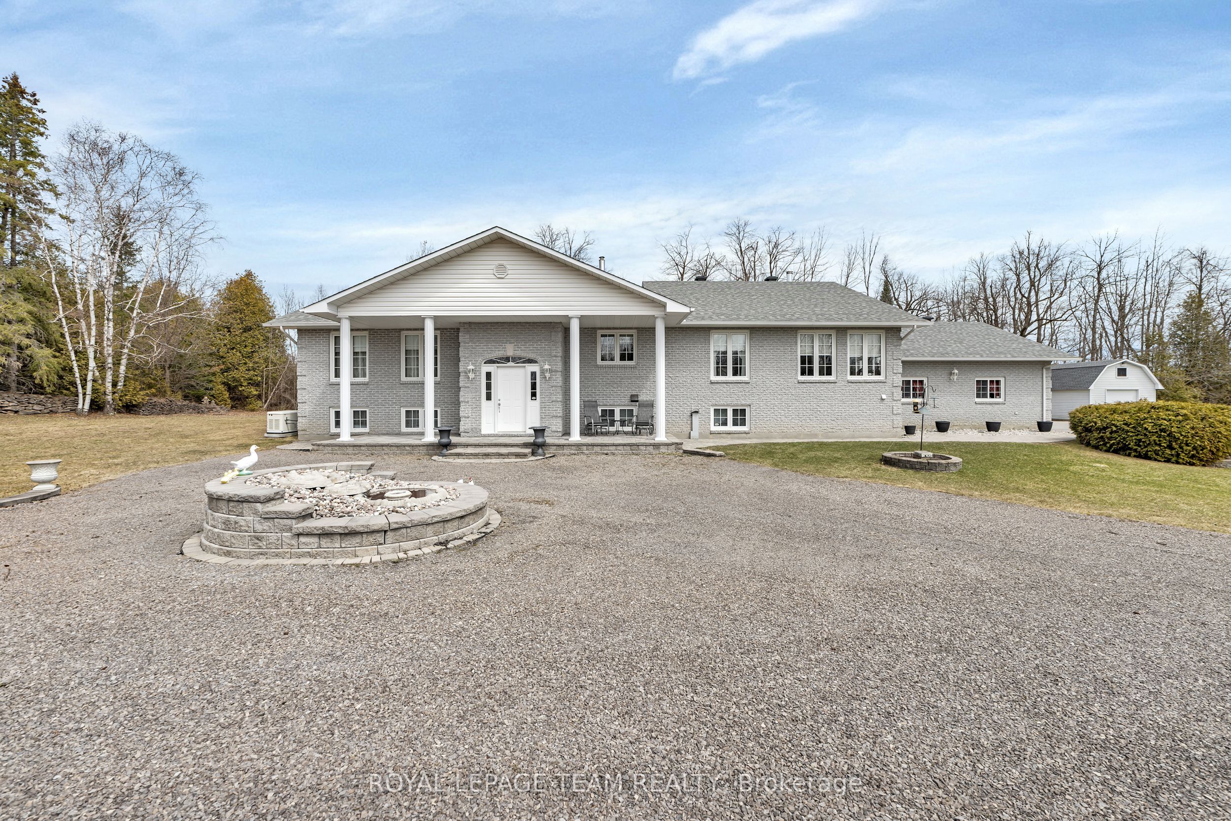 1961 Manotick Station Road Property Photo