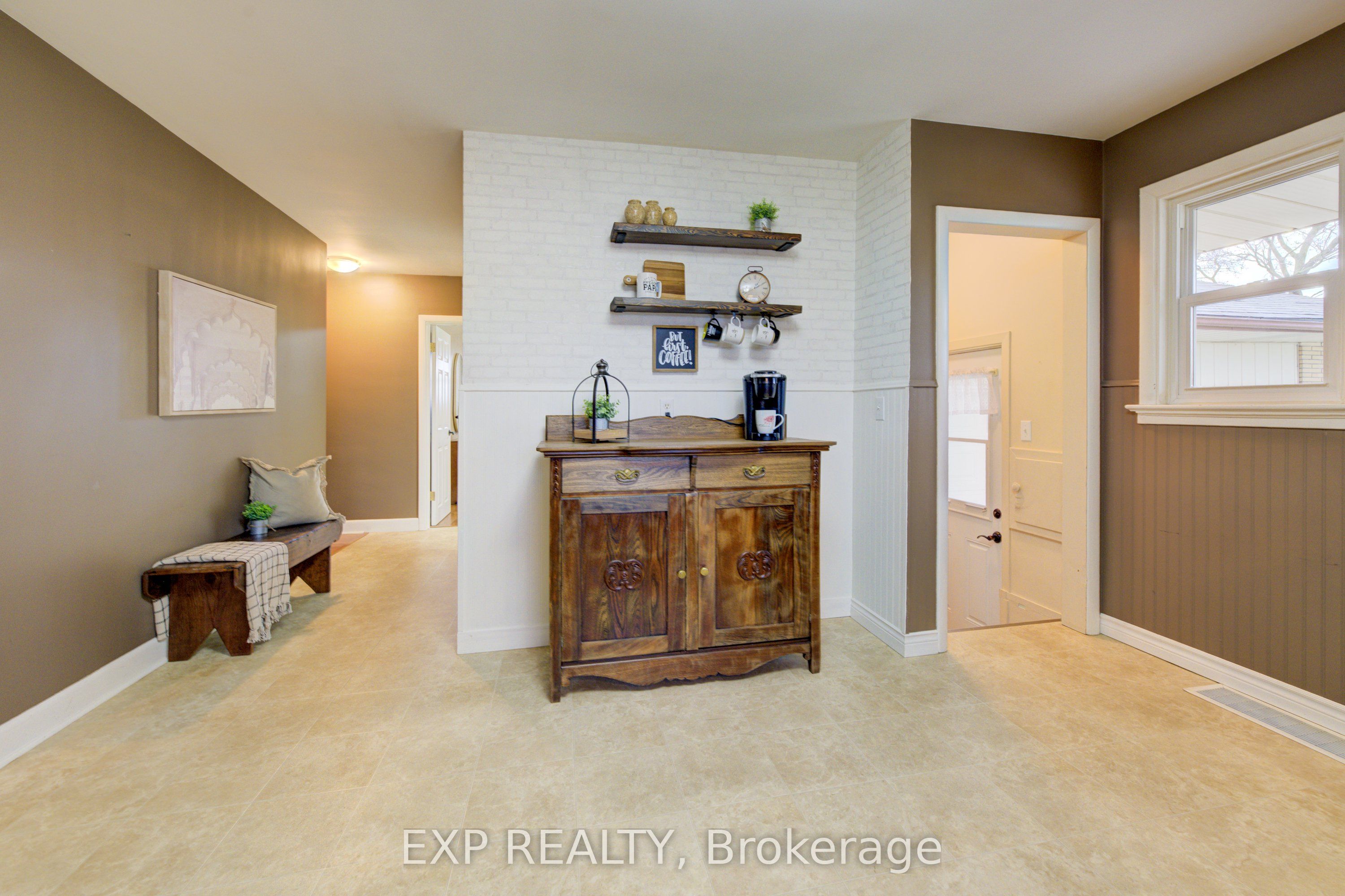 2166 Floradale Road Property Photo 14