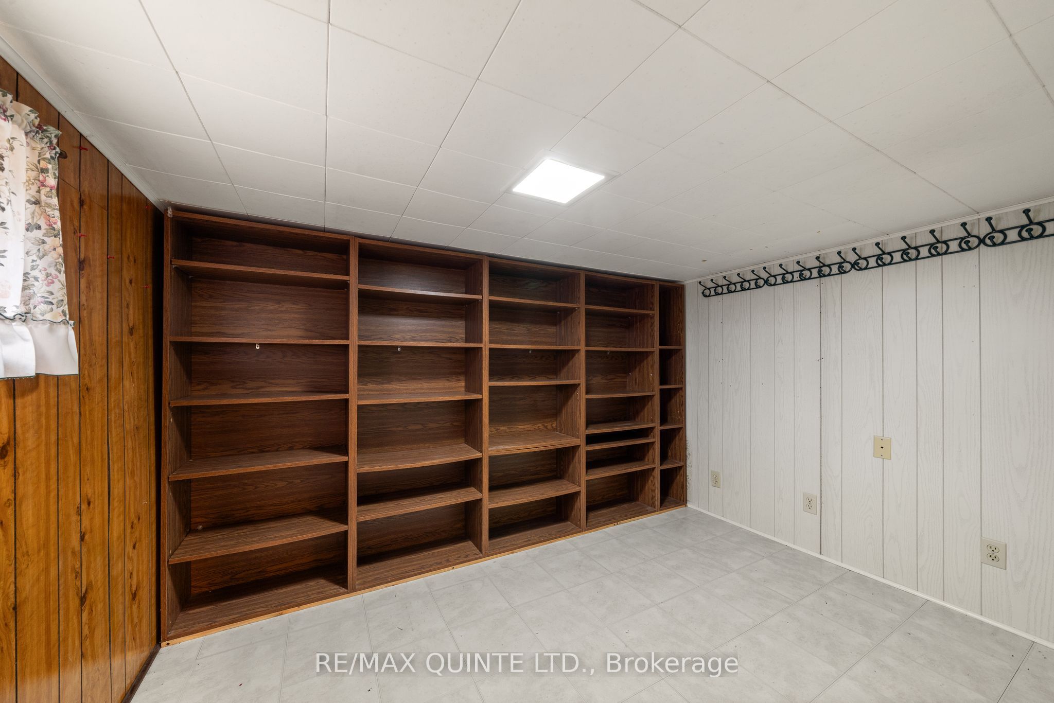 25 Valleyview Cres Property Photo 23