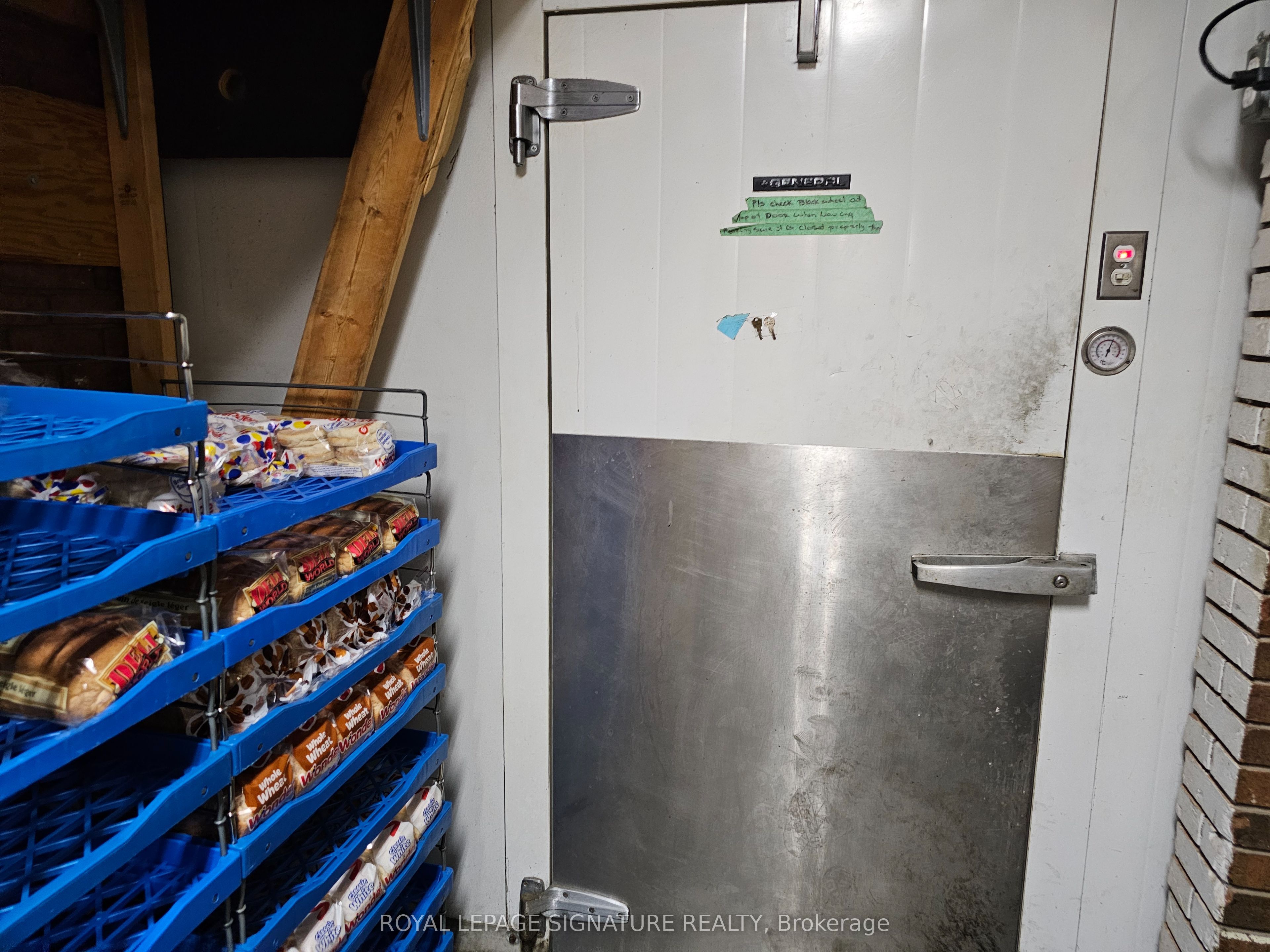 469 Bouchard Street Property Photo 14