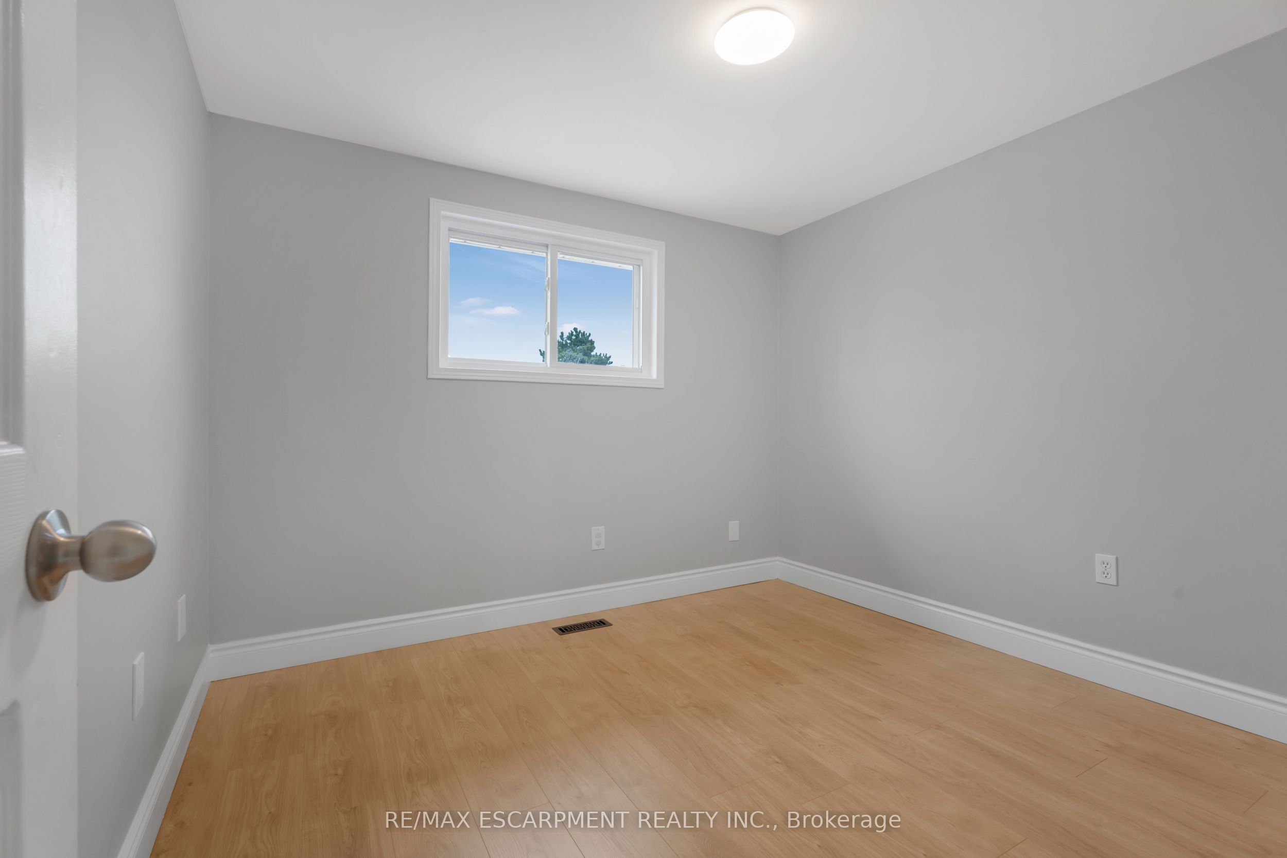 1350 Limeridge Road E 33 Property Photo 17