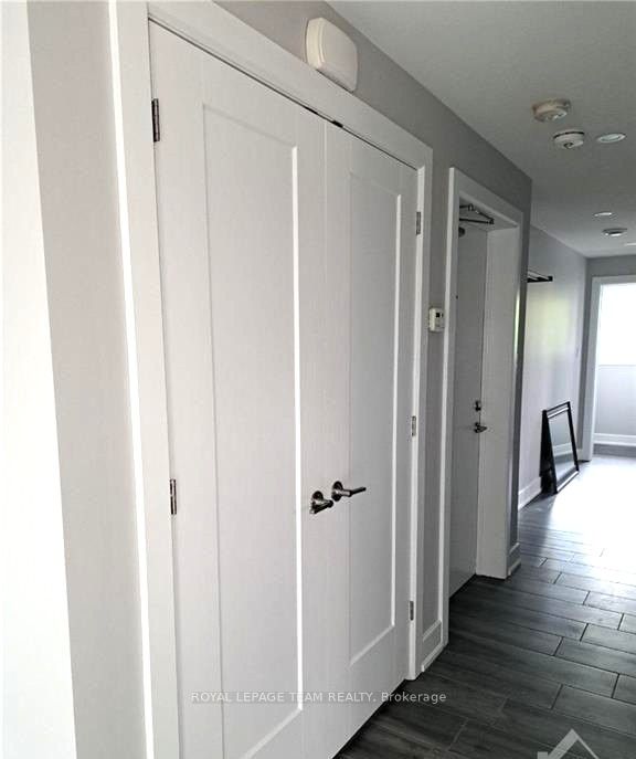 475b Churchill Avenue Property Photo 4