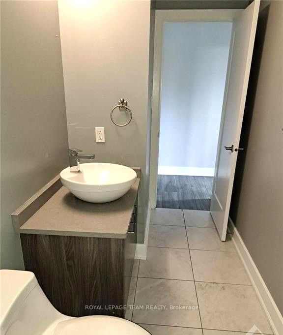 475b Churchill Avenue Property Photo 7