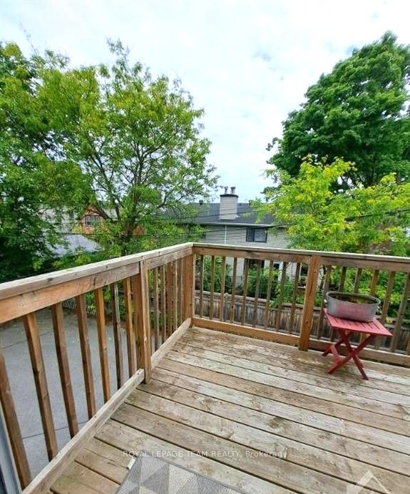 475b Churchill Avenue Property Photo 14
