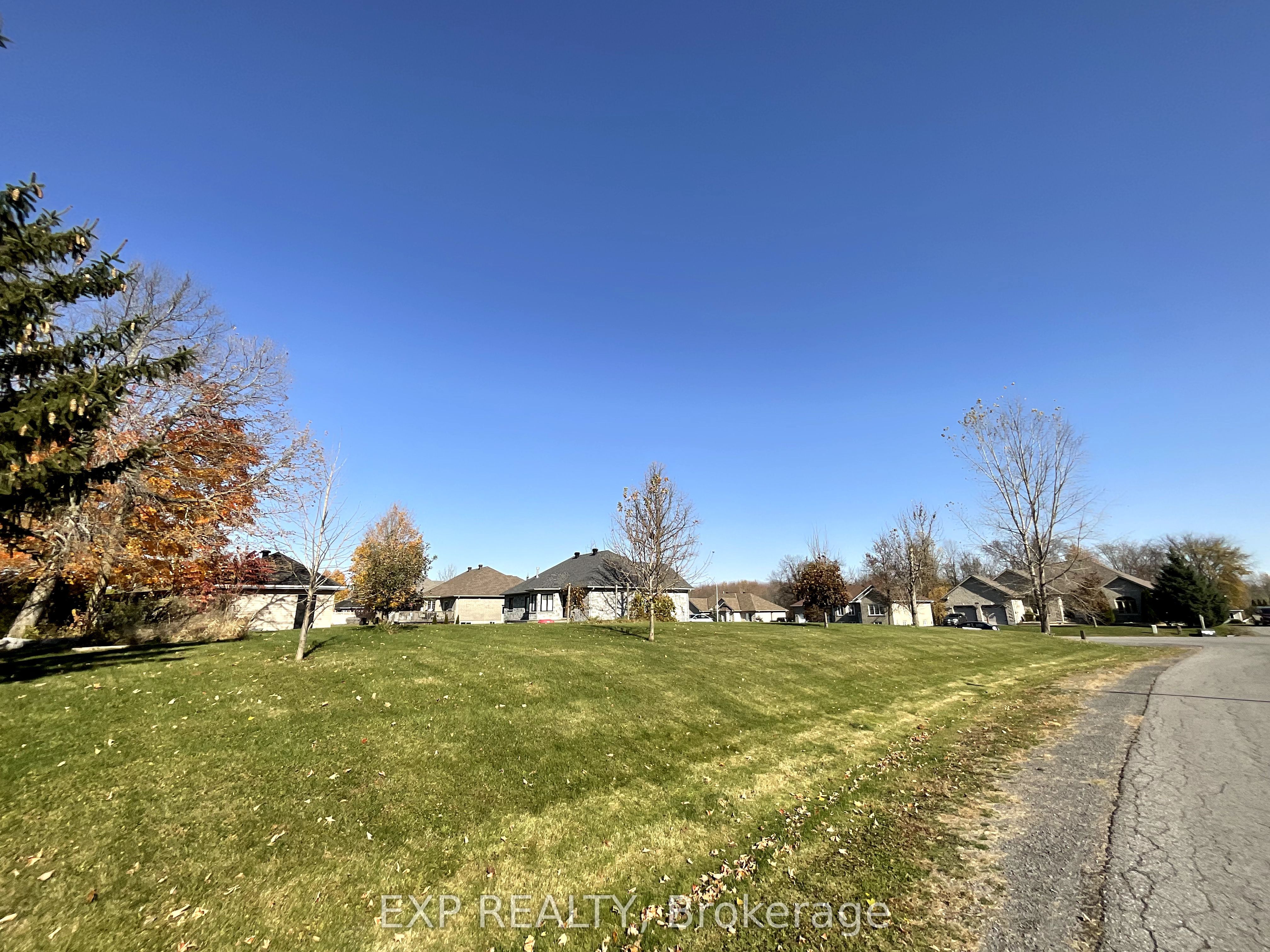 26 Penny Lane Property Photo 5