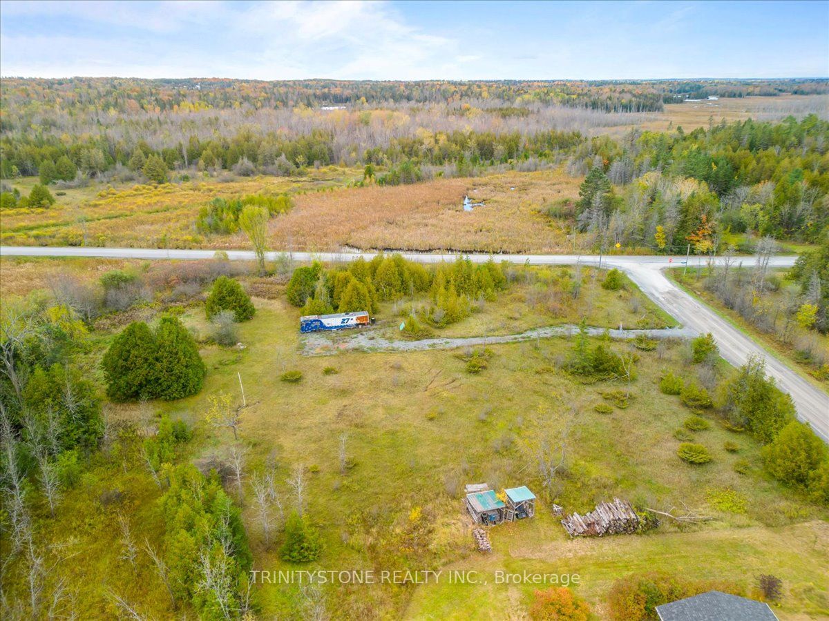 1754 Kilmaurs Side Road Property Photo 13