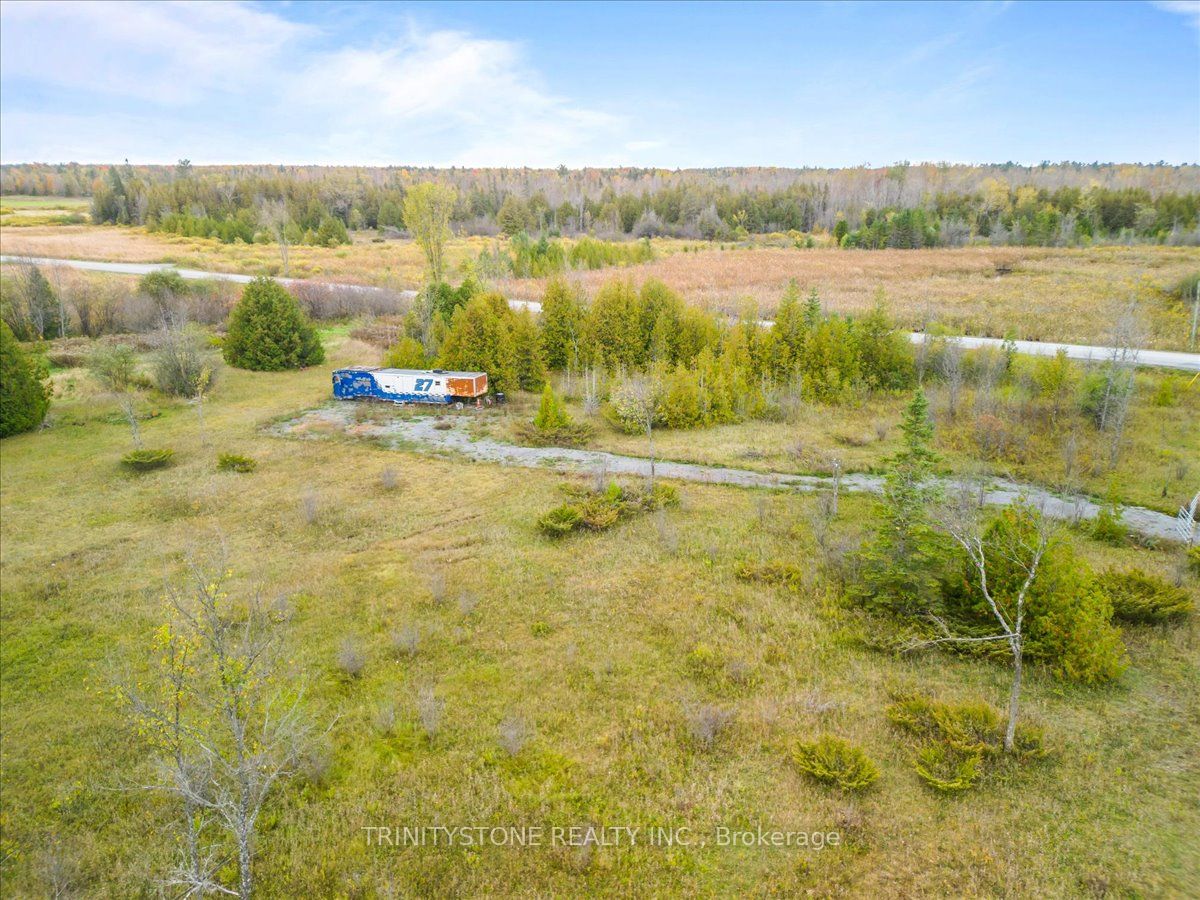 1754 Kilmaurs Side Road Property Photo 16