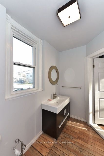 870 Queens Avenue Property Photo 14