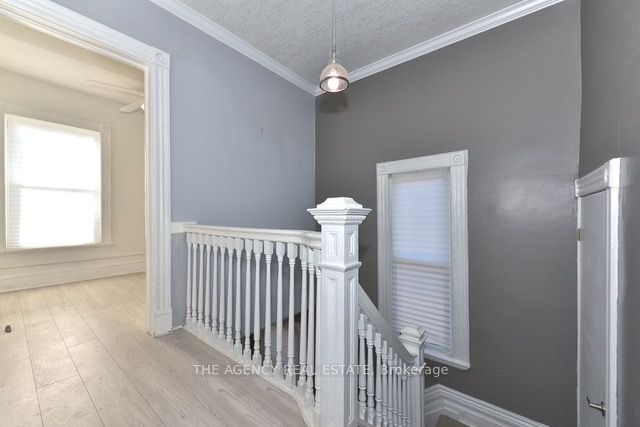 870 Queens Avenue Property Photo 15