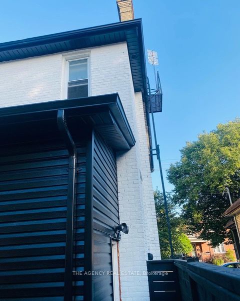 870 Queens Avenue Property Photo 23
