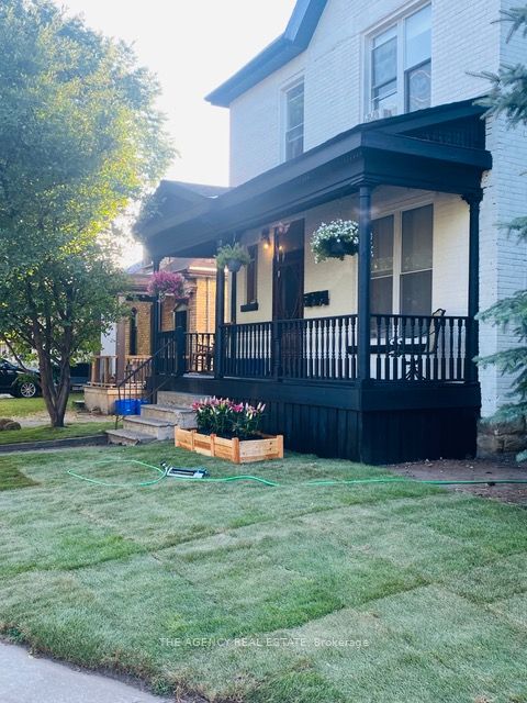 870 Queens Avenue Property Photo 25