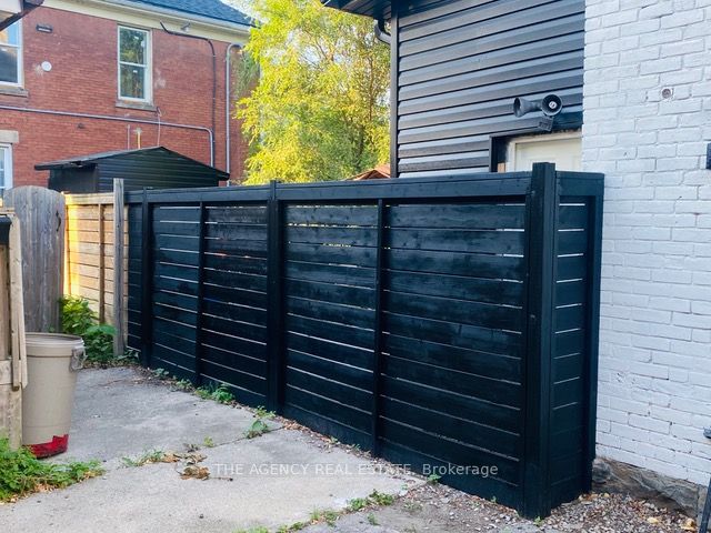870 Queens Avenue Property Photo 27