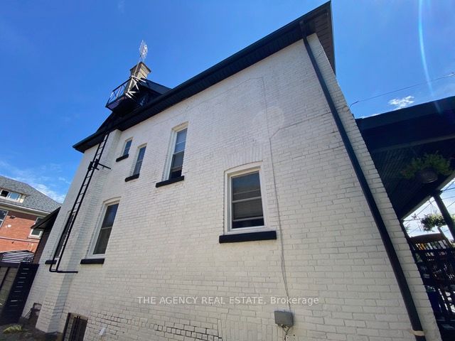 870 Queens Avenue Property Photo 38
