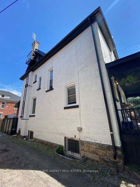 870 Queens Avenue Property Photo 39
