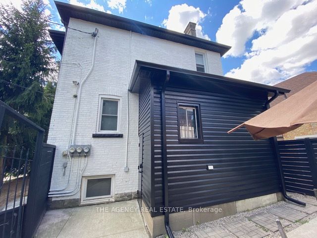 870 Queens Avenue Property Photo 45