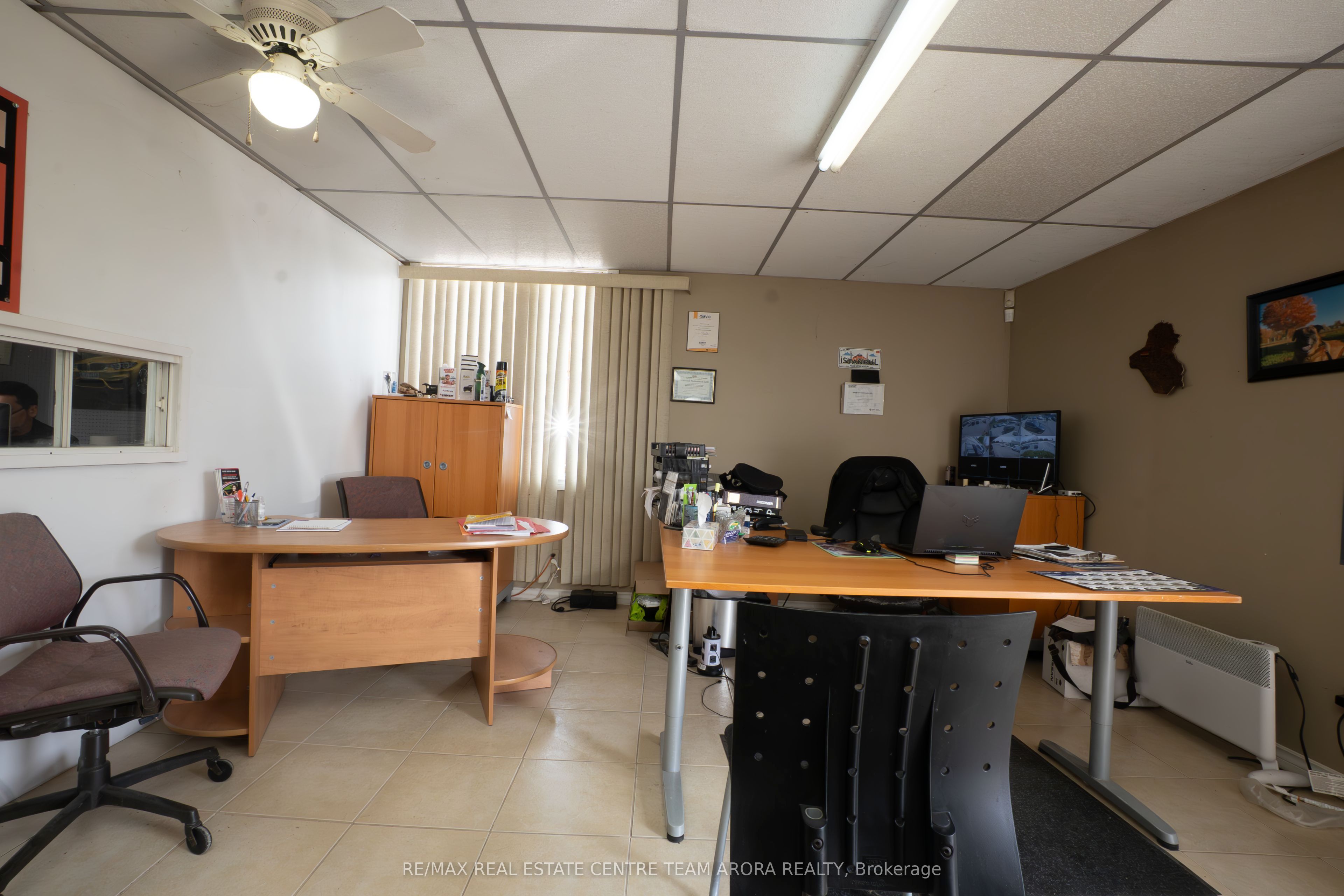 4016 Dundas Street Property Photo 6