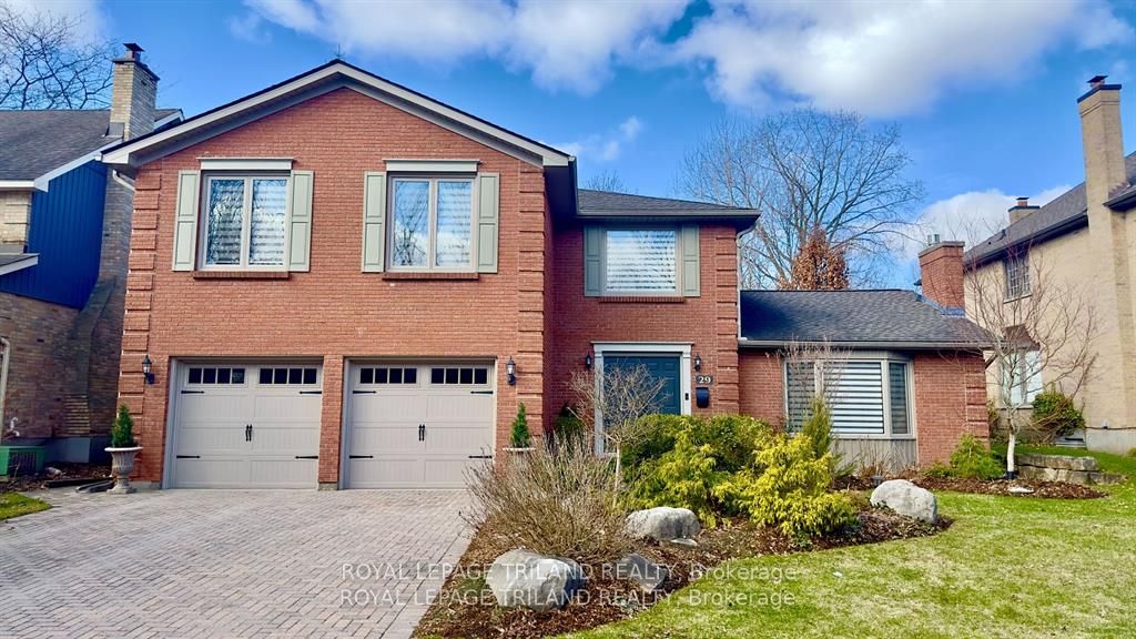29 Ullswater Crescent Property Photo 1