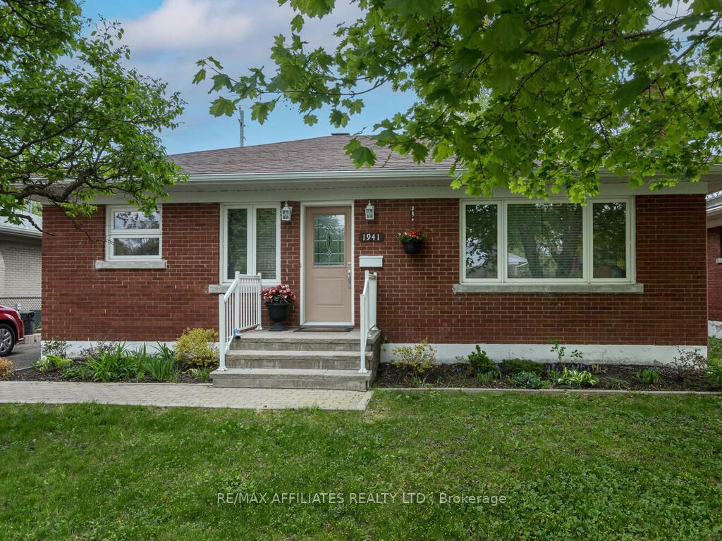 1941 Haig Drive Property Photo