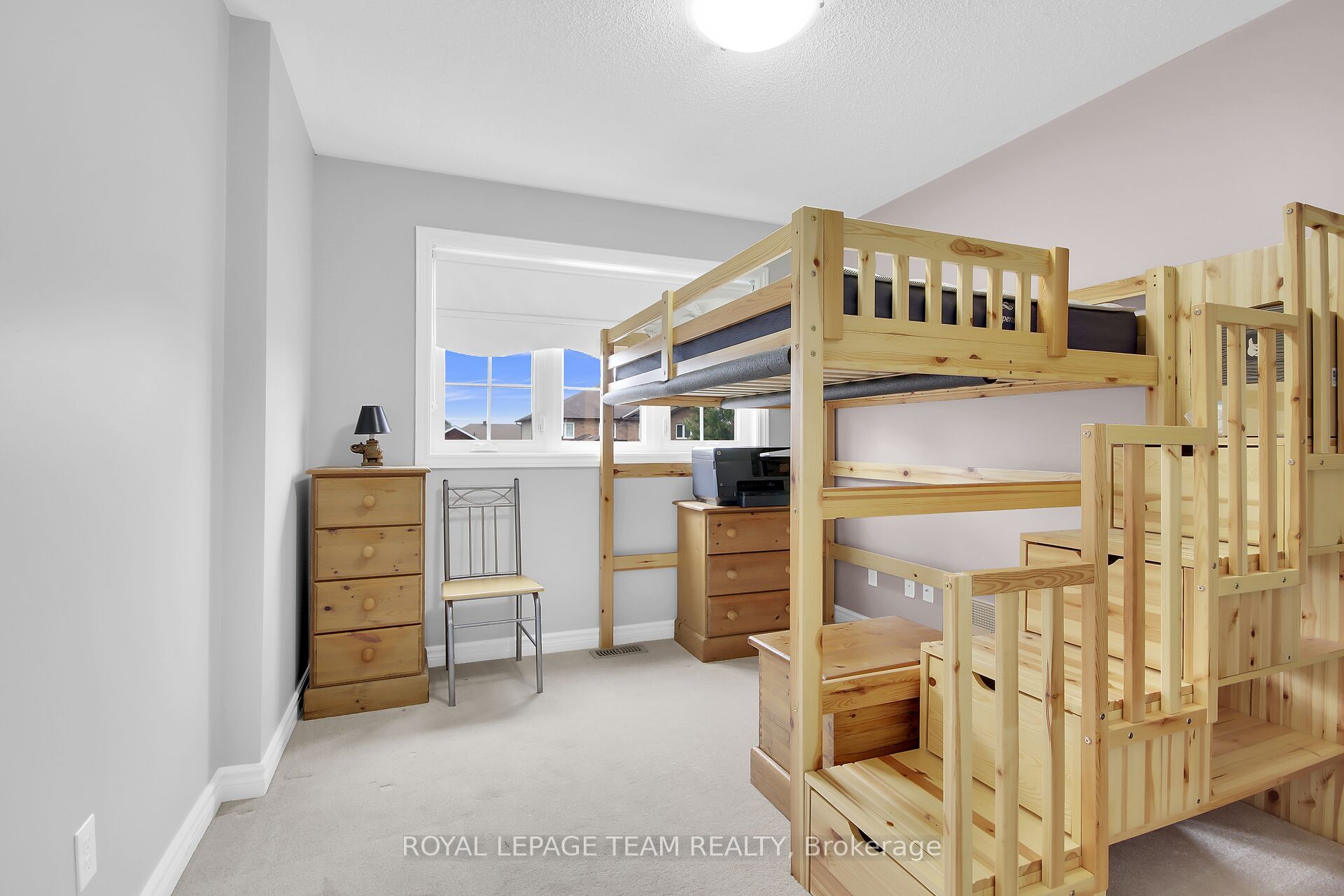 638 Robert Hill Street N Property Photo 22