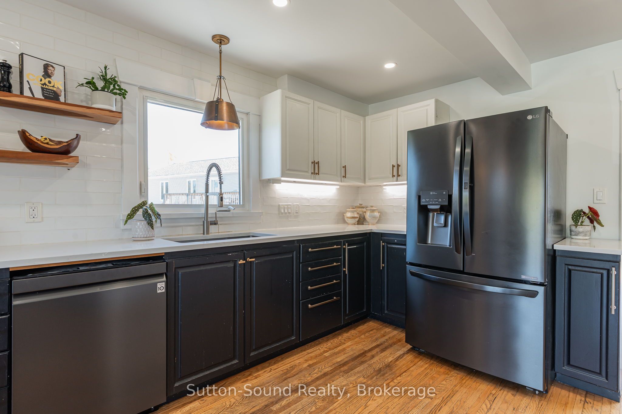 146 Sunset Boulevard Property Photo 10