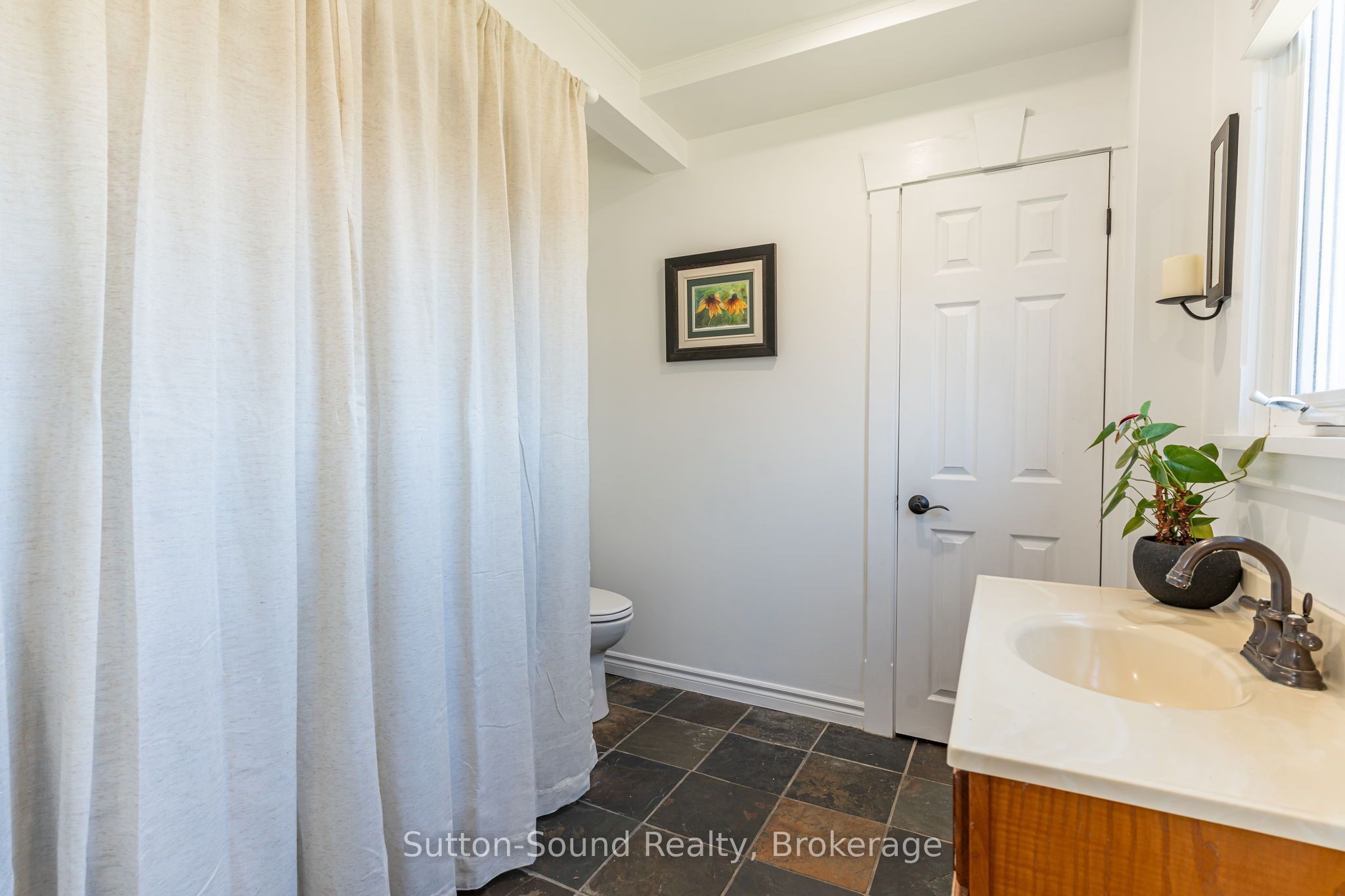 146 Sunset Boulevard Property Photo 18