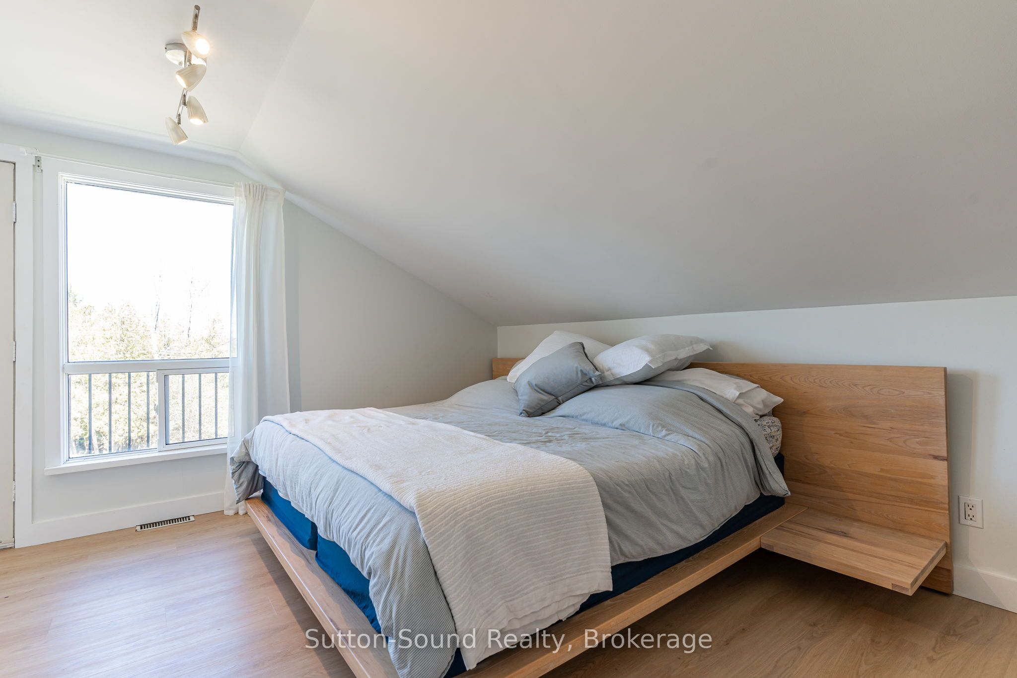 146 Sunset Boulevard Property Photo 23