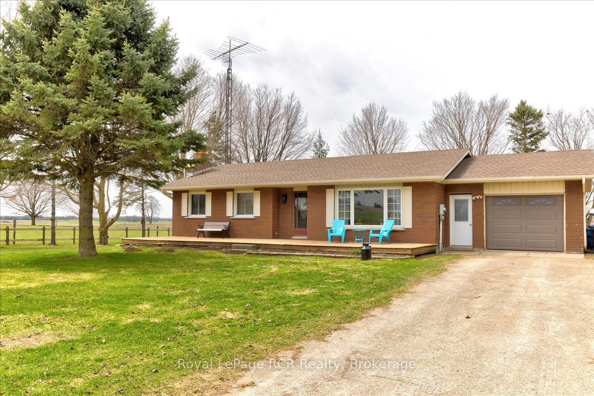 392158 Grey 109 Road Property Photo 1