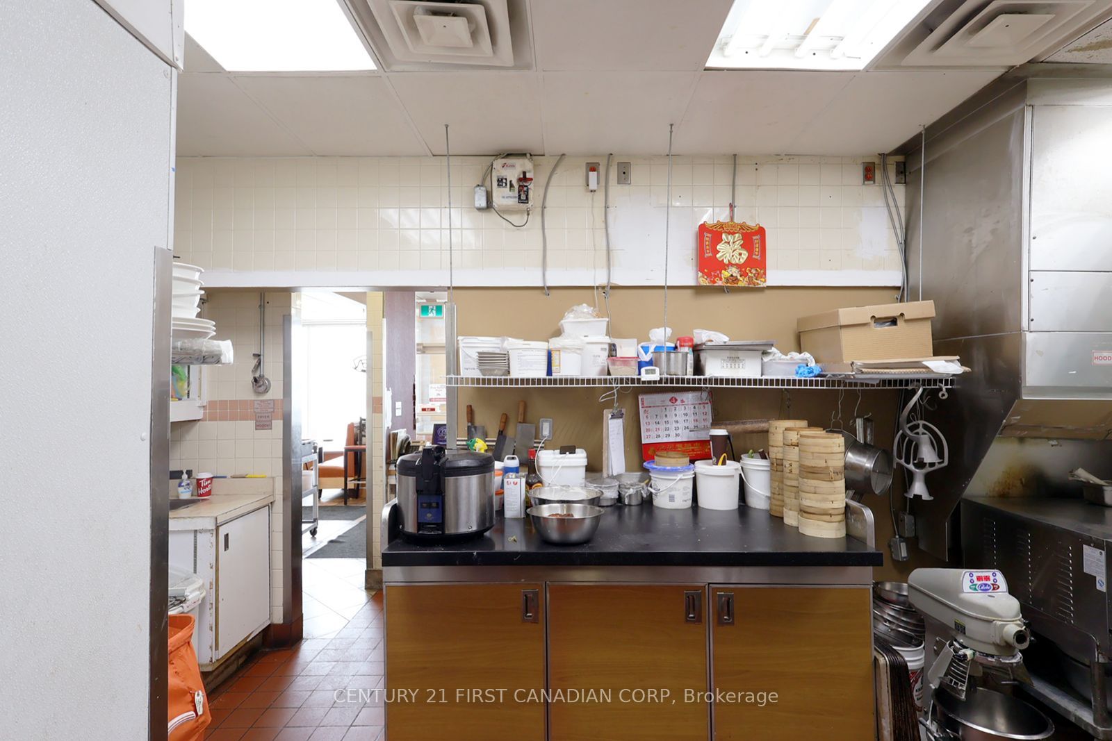 #16 - 1080 Adelaide Street Property Photo 15