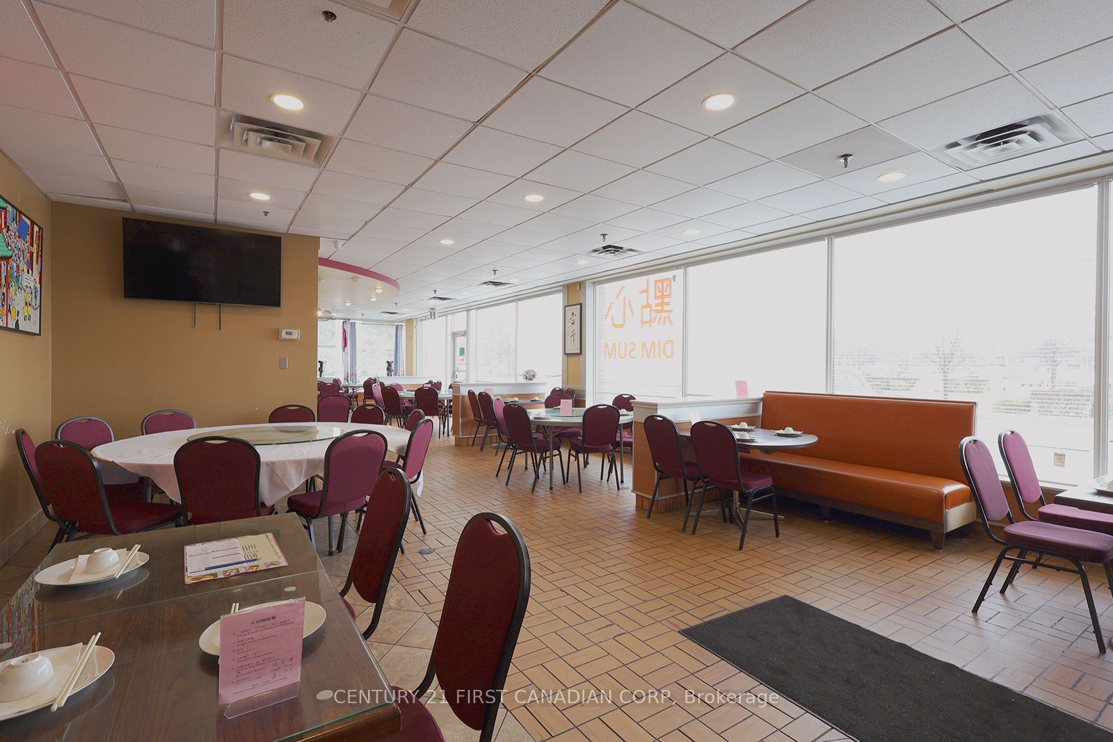 #16 - 1080 Adelaide Street Property Photo 24