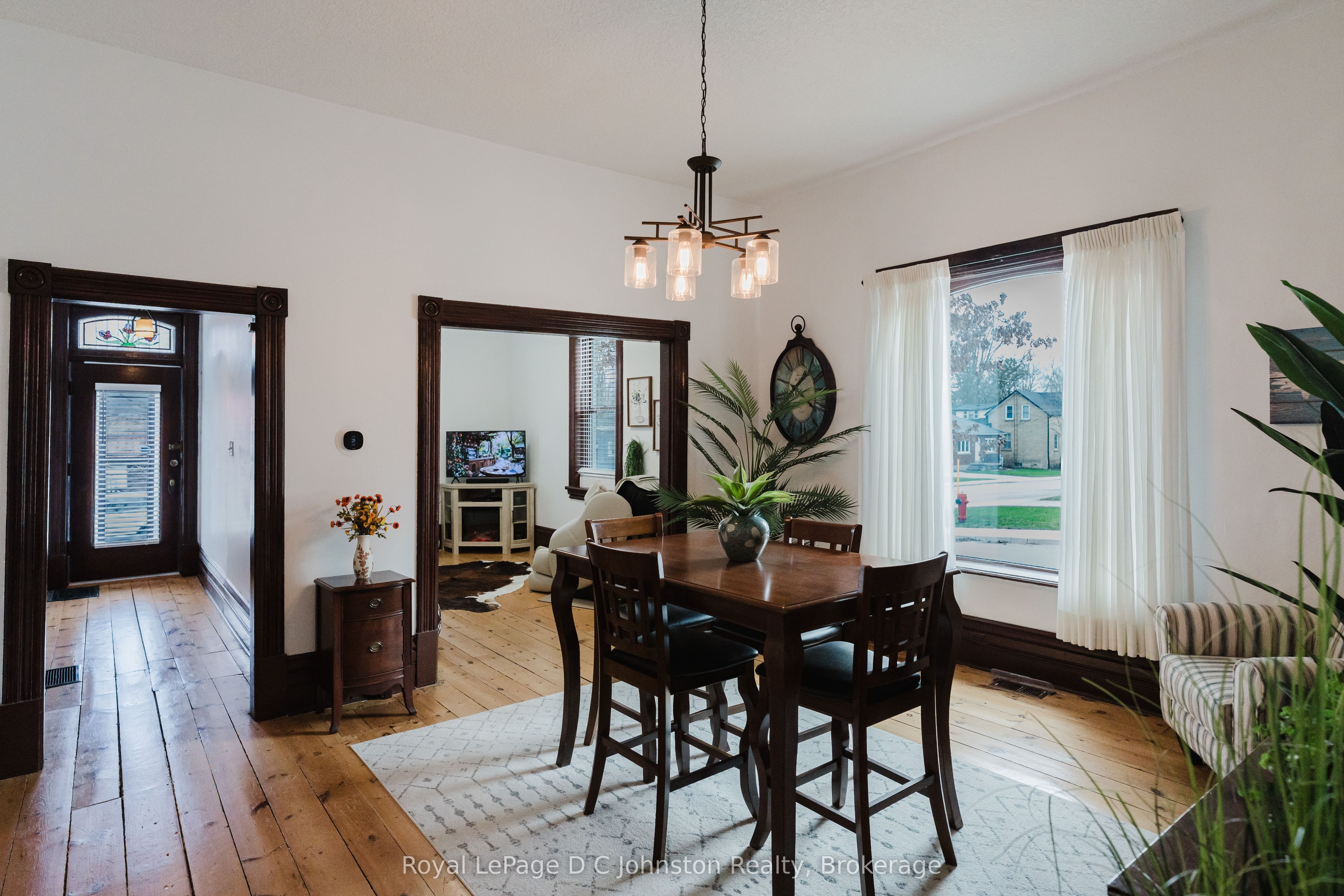83 3rd Street Sw Property Photo 13