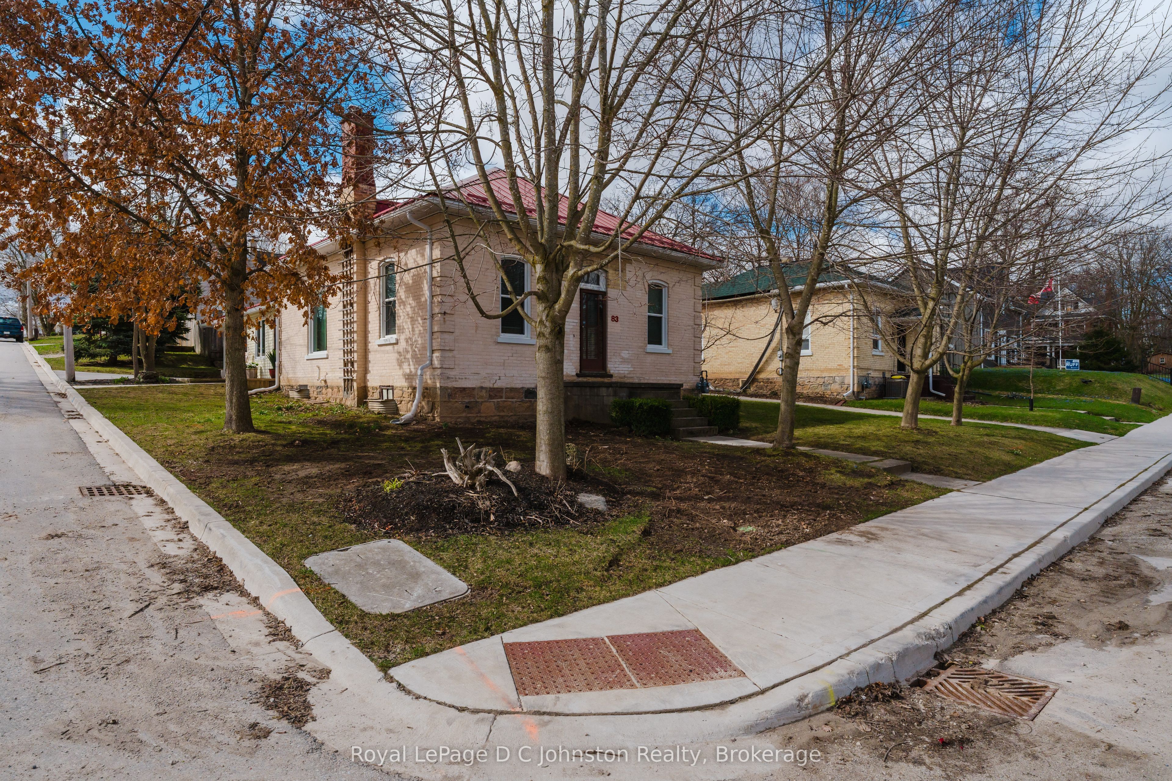 83 3rd Street Sw Property Photo 23