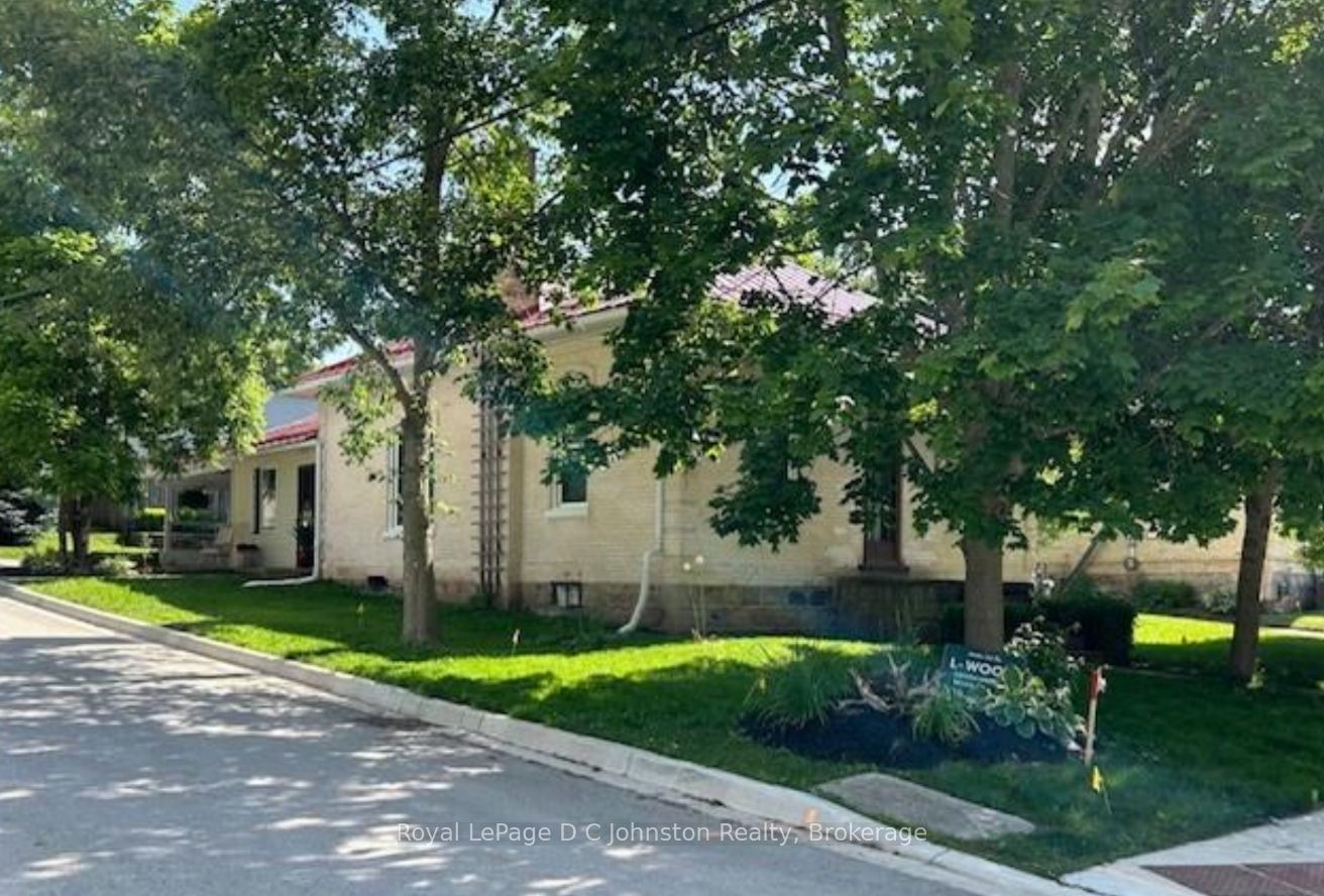 83 3rd Street Sw Property Photo 35