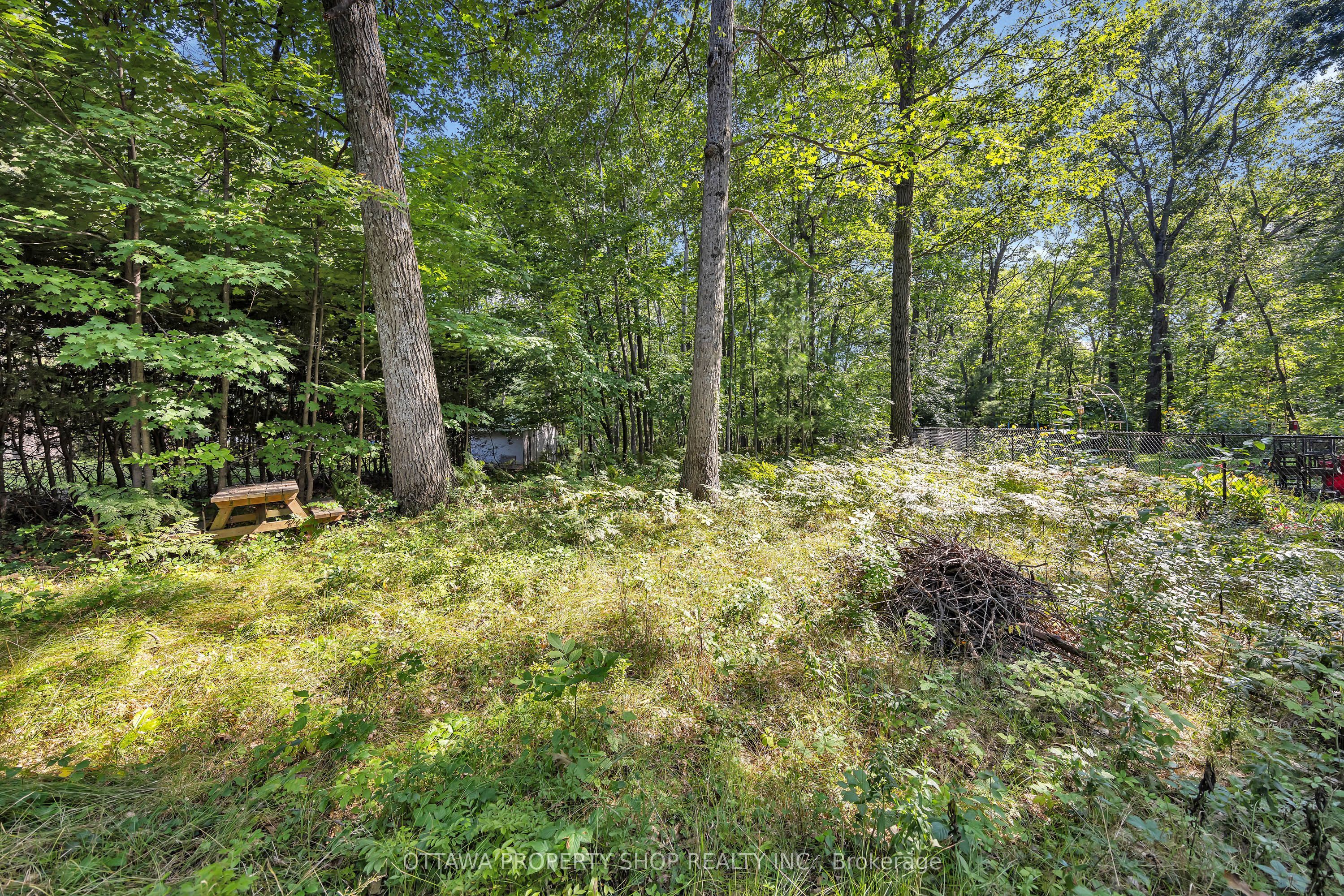 676 Bayview Dr Property Photo 13
