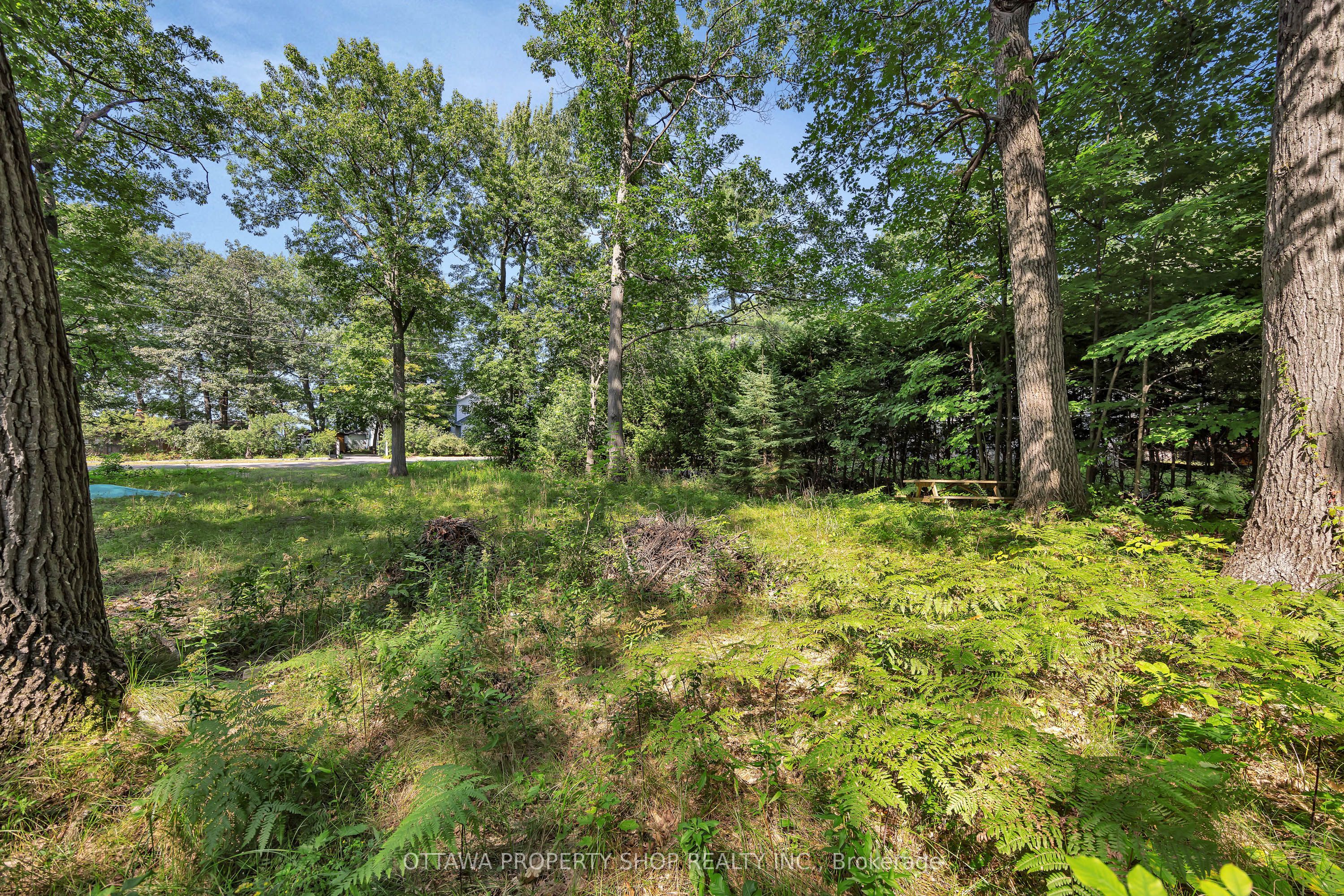 676 Bayview Dr Property Photo 15