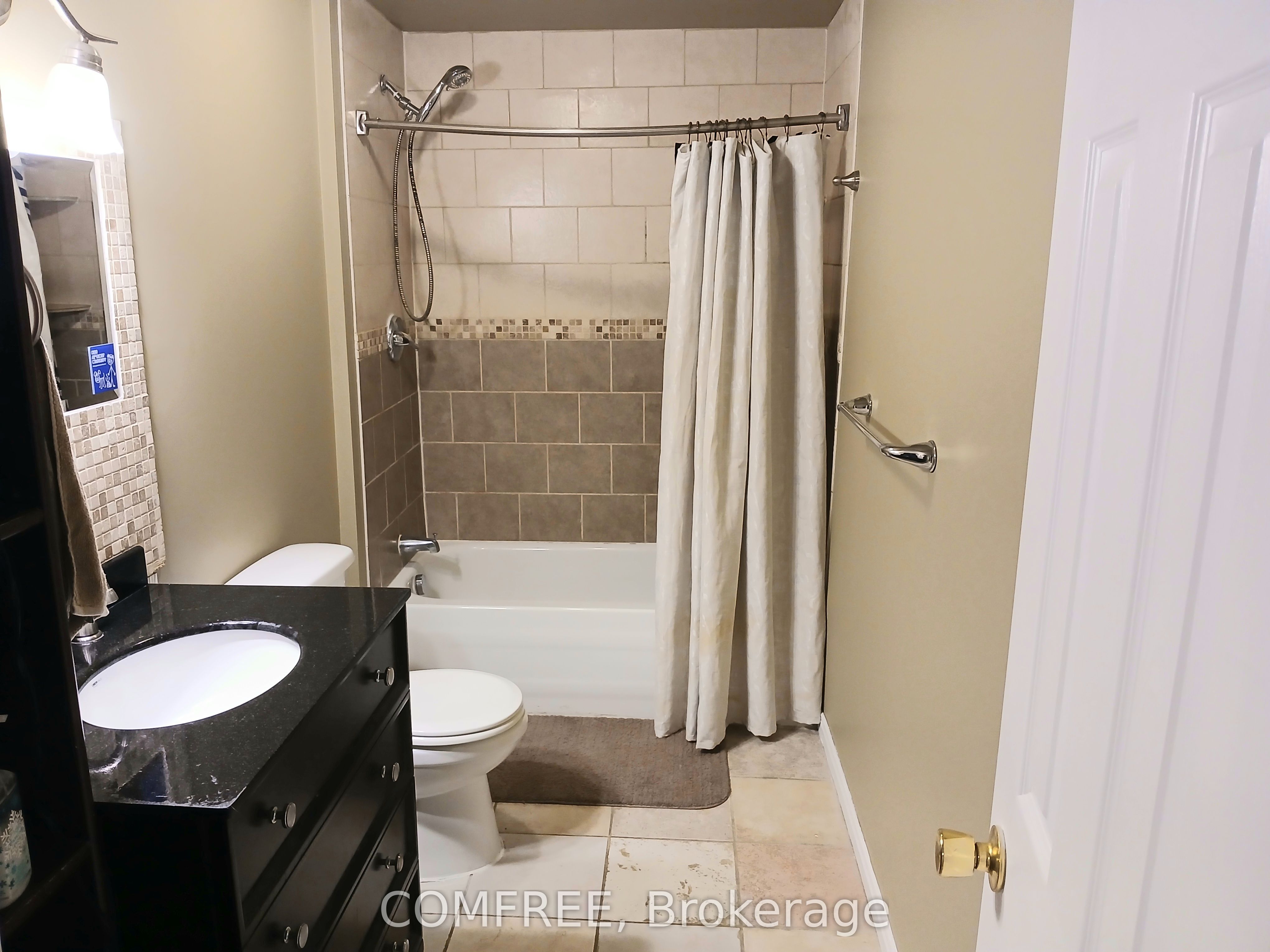 1192 S Wenige Dr Property Photo 20
