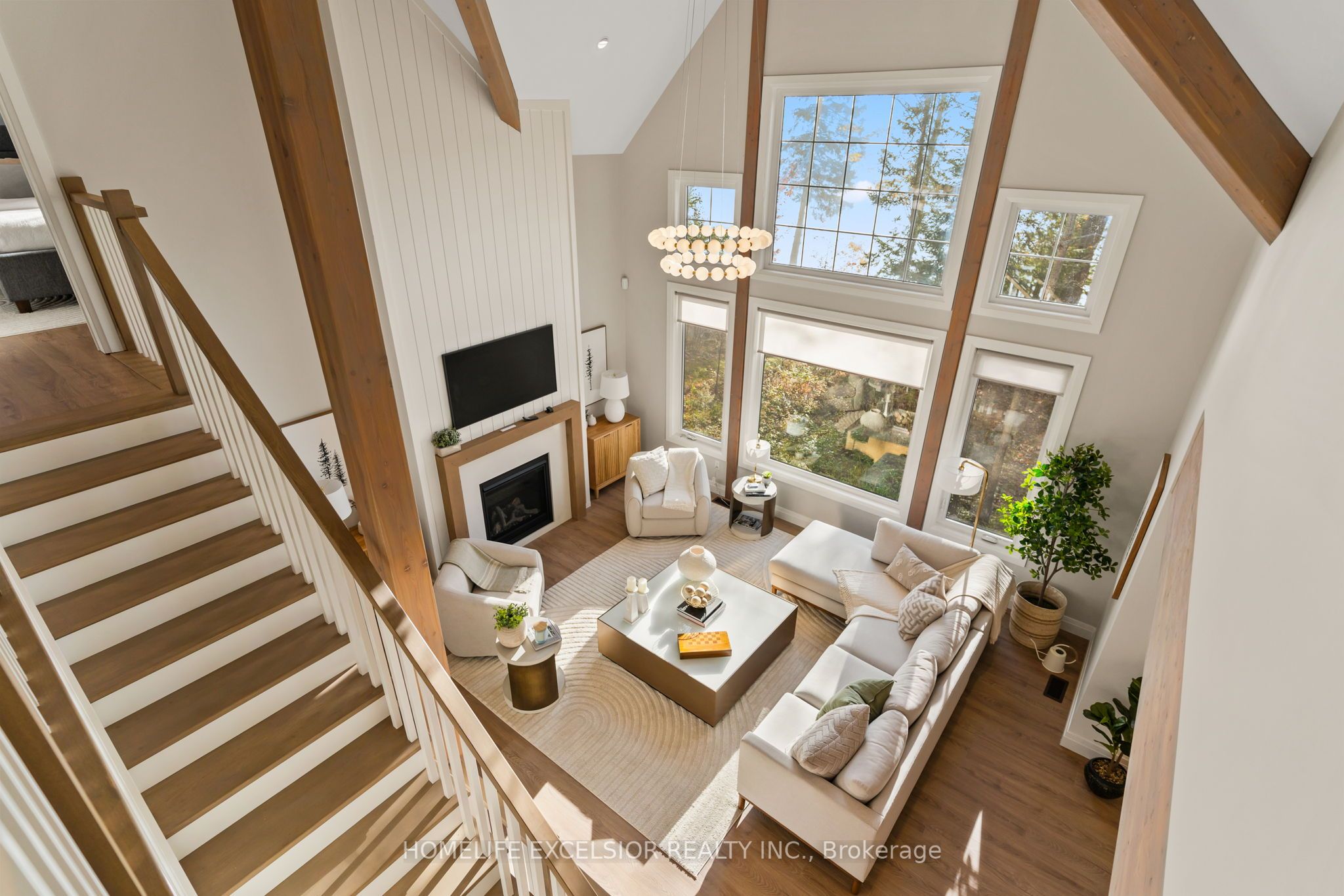 1284 True North Road Property Photo 4