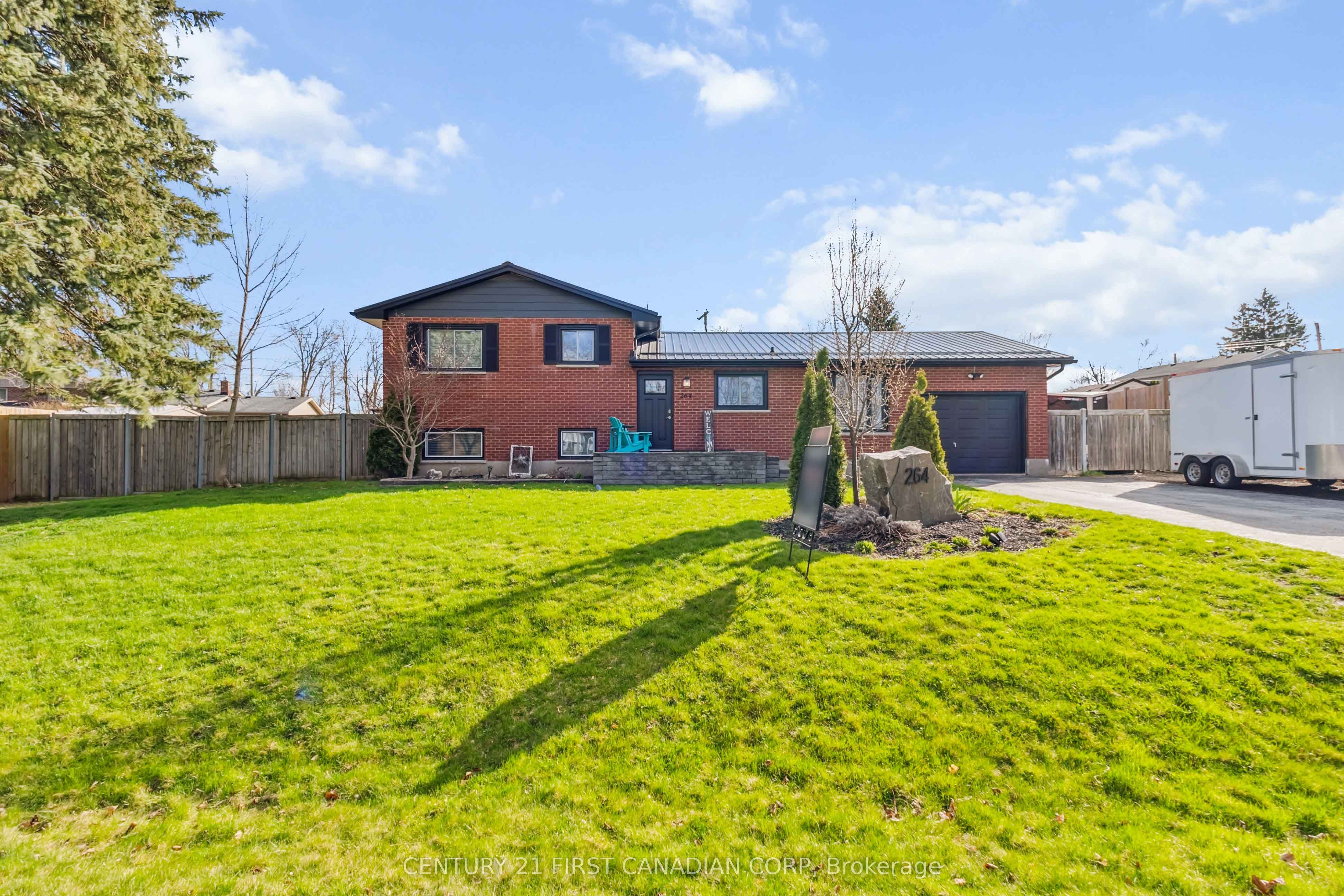 264 Chittick Crescent Property Photo 2