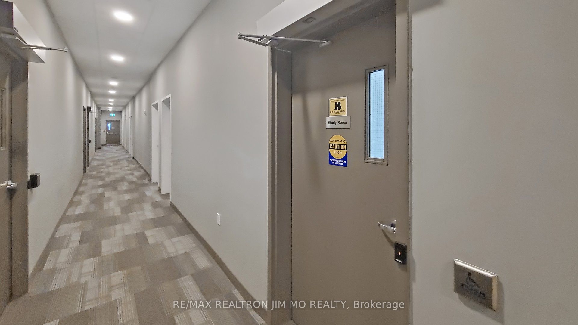 257 Hemlock St Property Photo 32