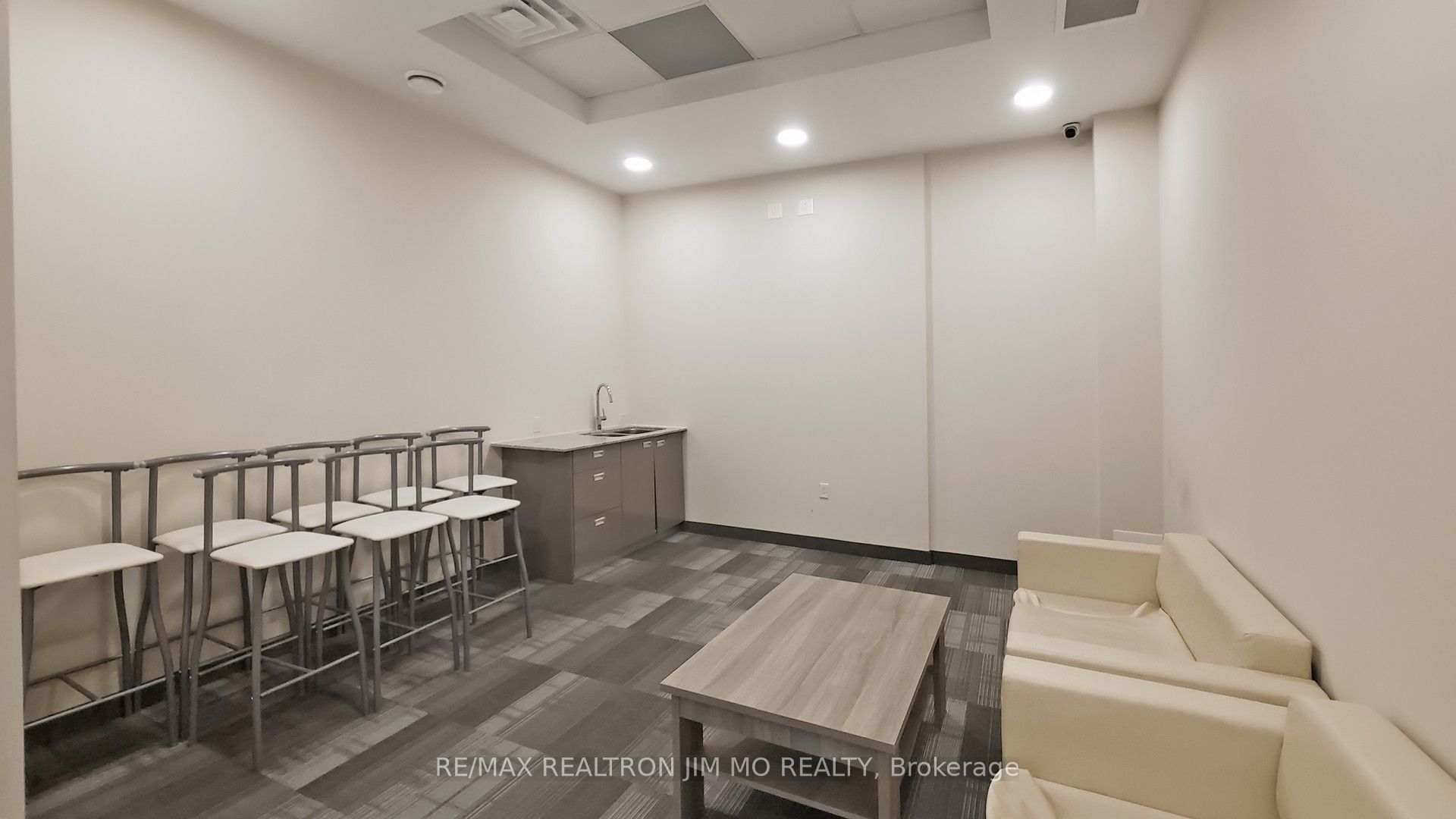 257 Hemlock St Property Photo 34